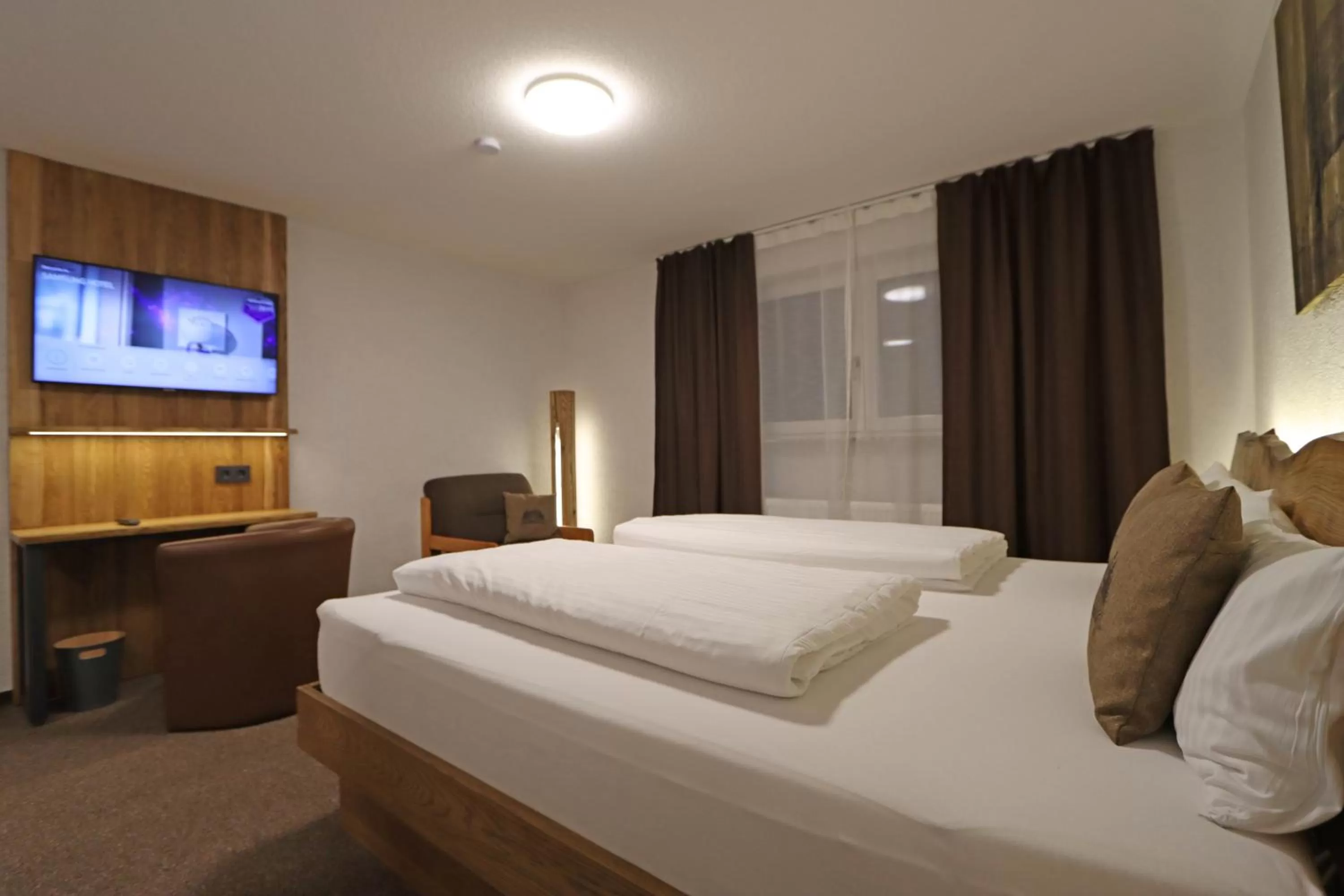 TV and multimedia in Hotel Kreuz Höhengasthof