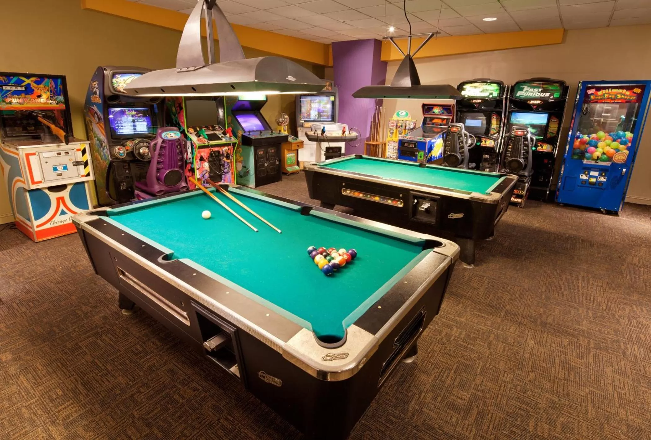 Game Room in Anaheim Majestic Garden Hotel