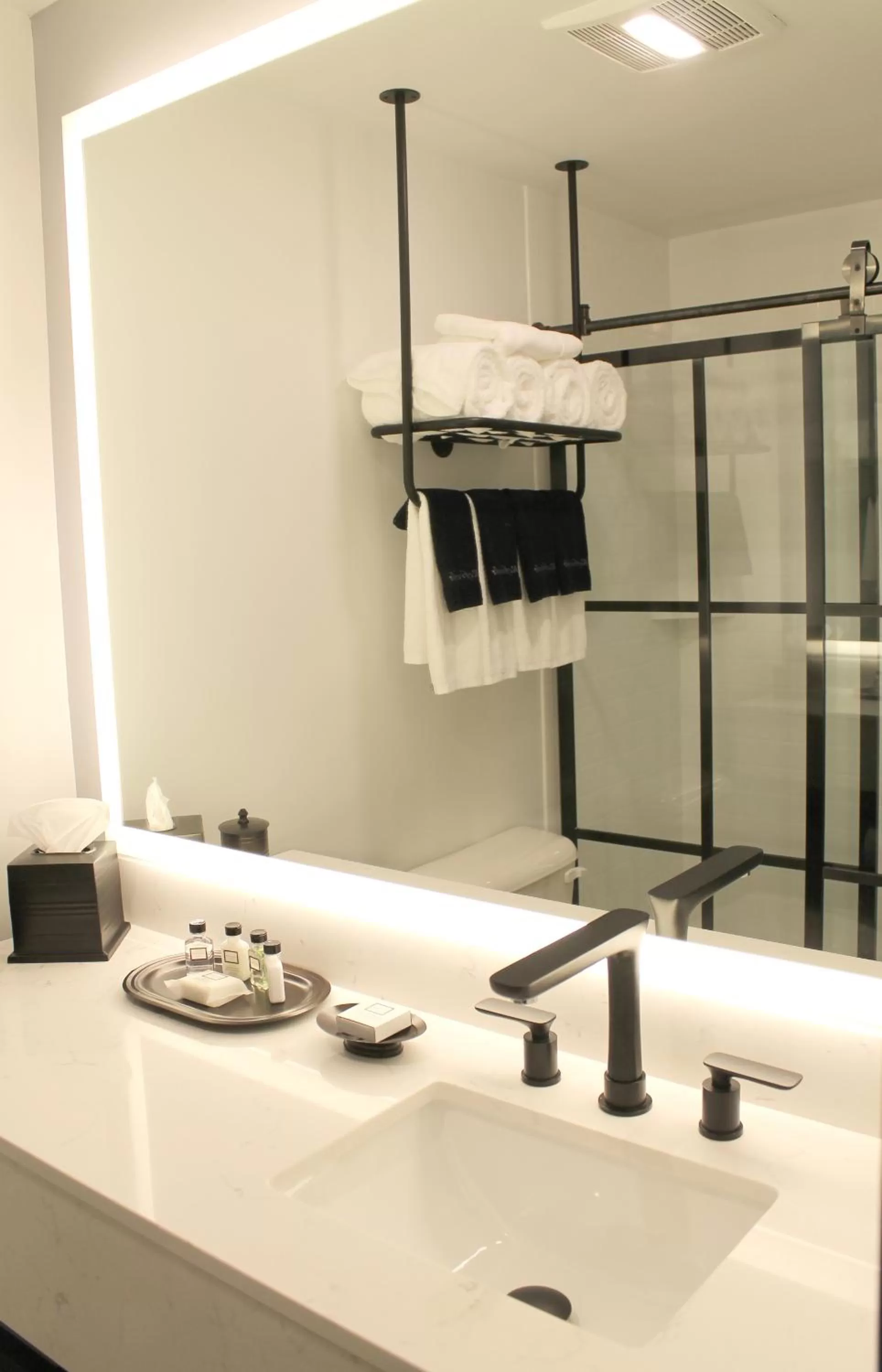 Shower in The Craftsman Inn & Suites