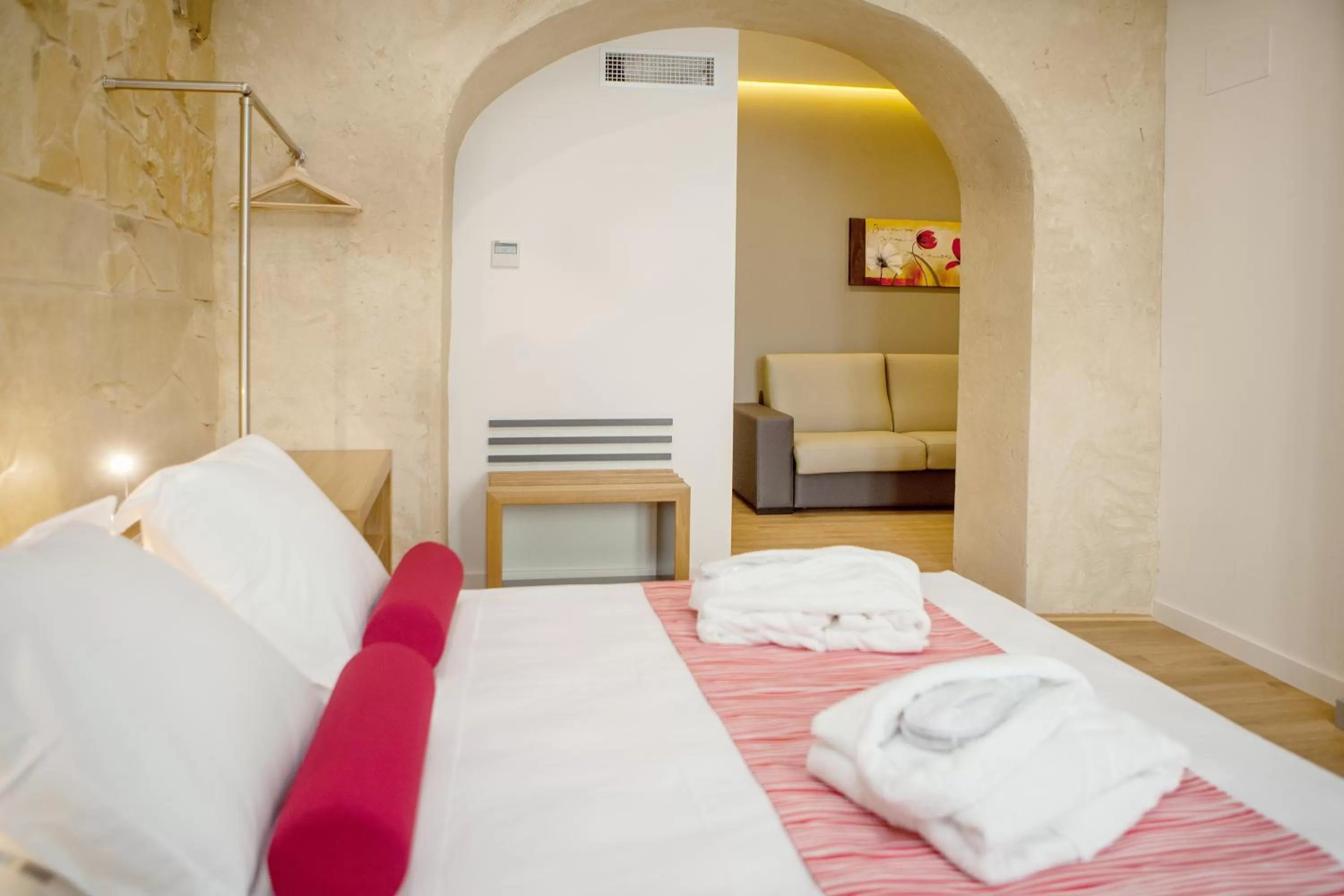 Photo of the whole room, Bed in Soho Boutique Capuchinos & Spa