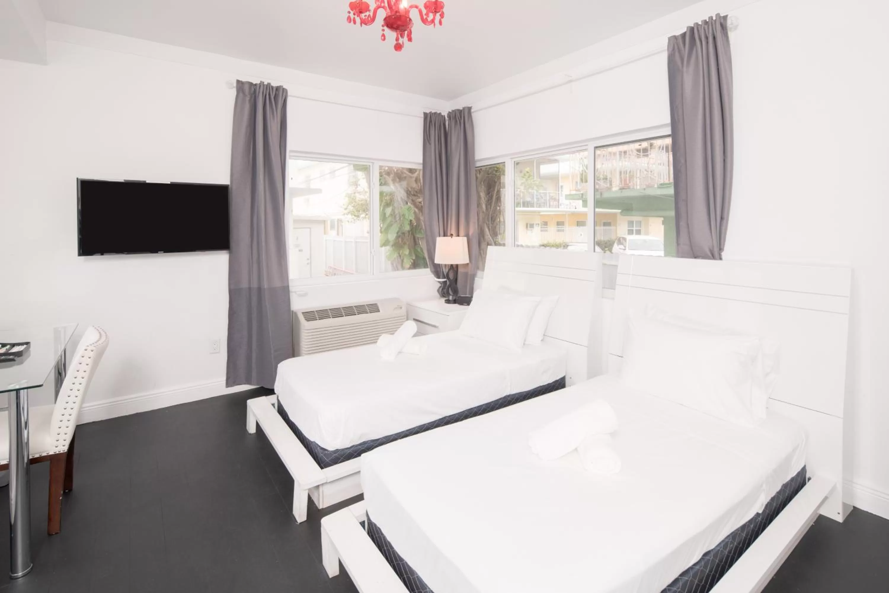 Bed in The Donovan at Miami Beach