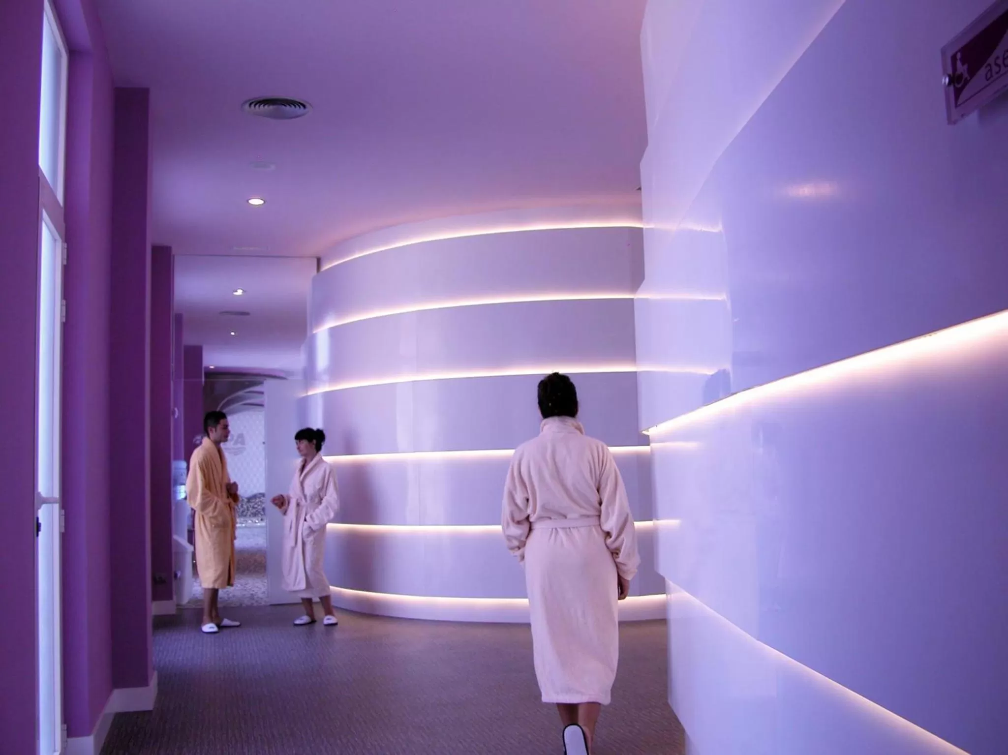 Hot Spring Bath in Hotel Palacio Albacete & SPA