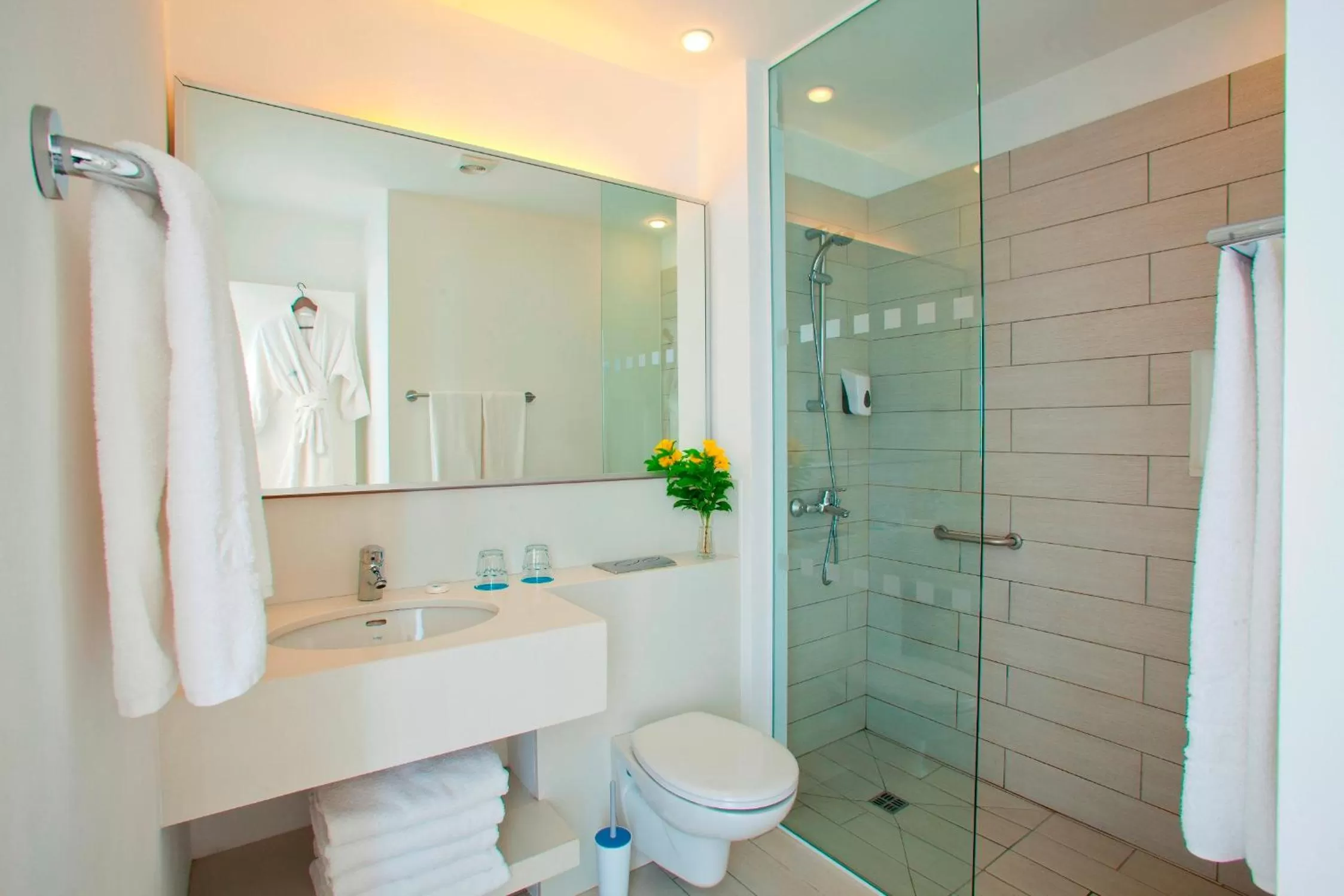 Shower in Aliathon Aegean