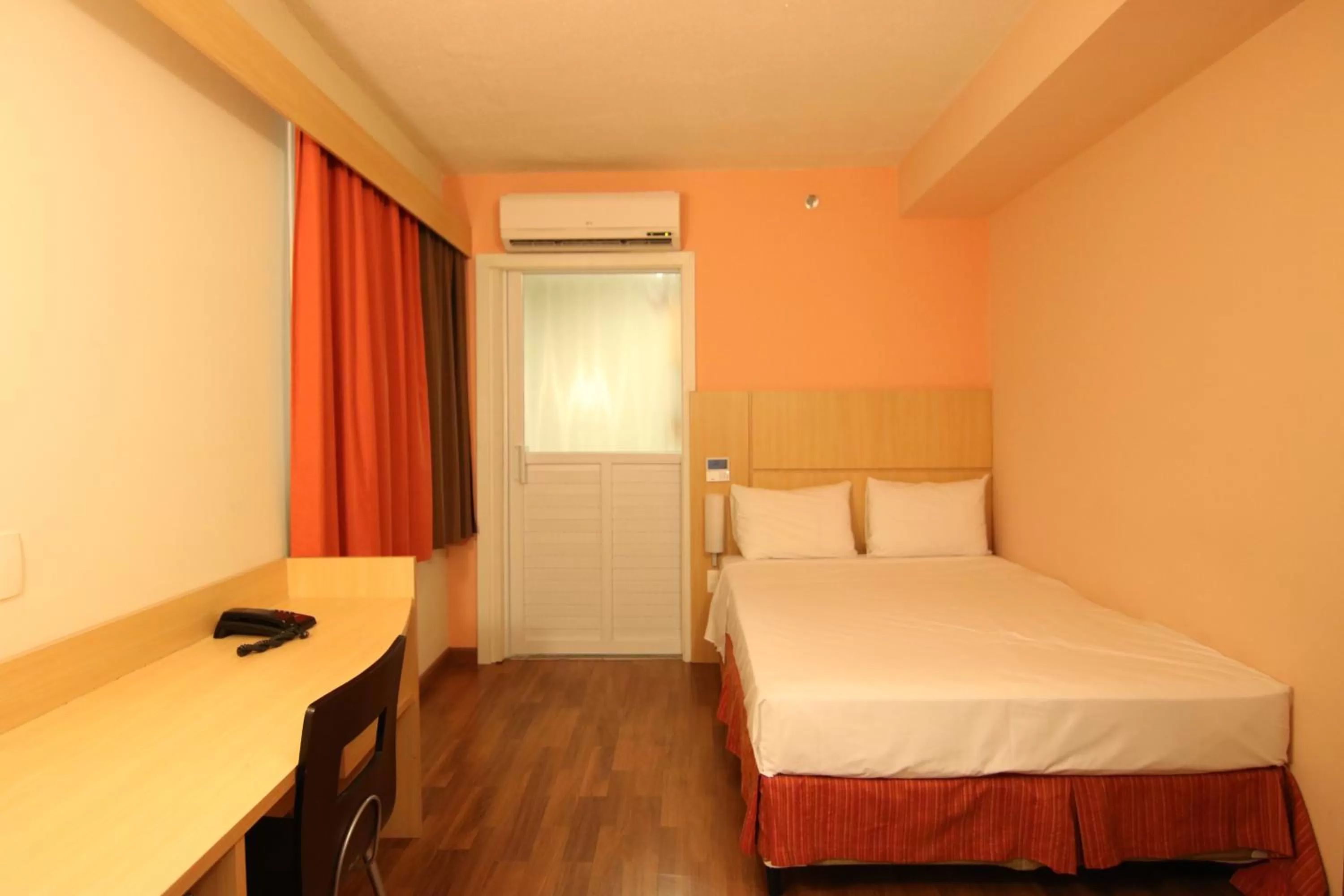 Bedroom, Bed in Samba Itaboraí