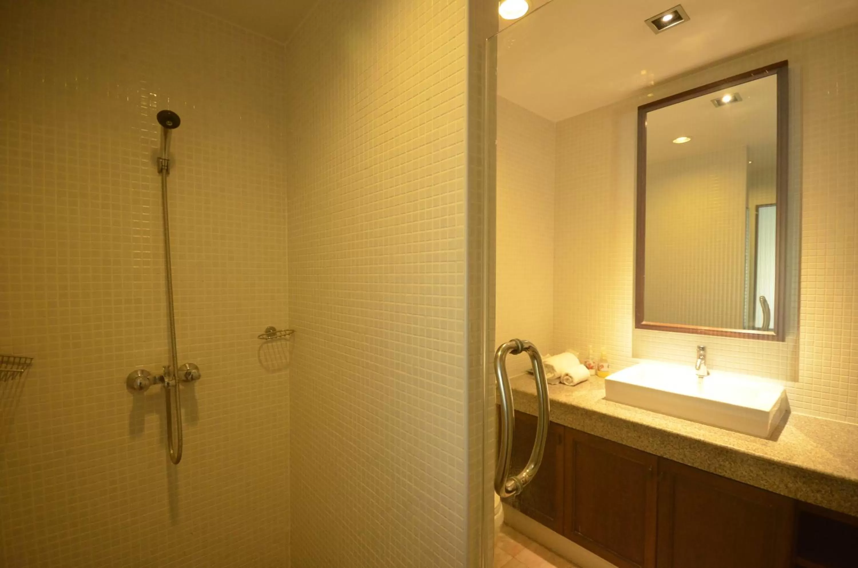 Bathroom in Sakorn Residence and Hotel