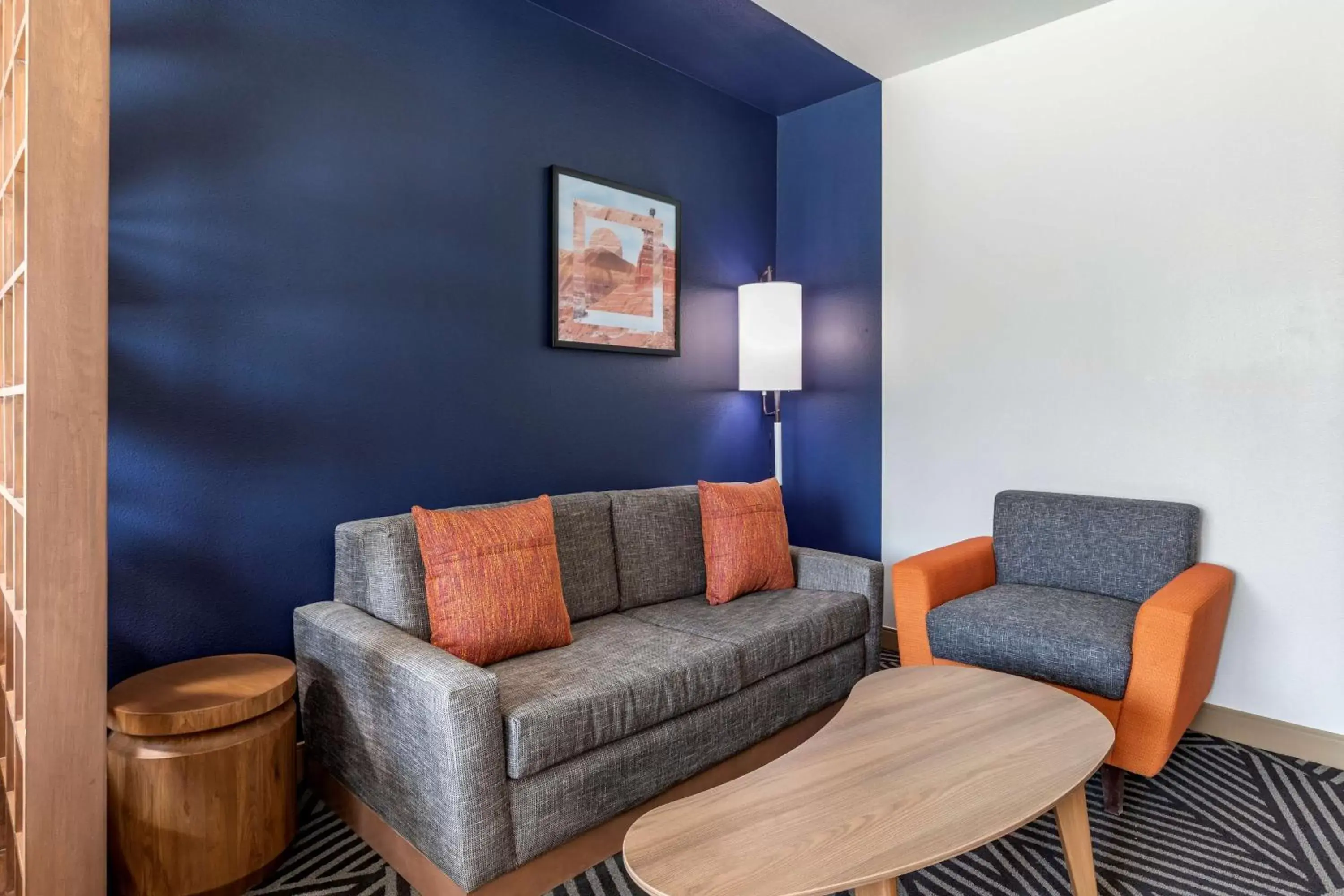 King Suite with Roll - In Shower - Disability Access in Best Western Plus Amarillo East Hotel King Suite with Roll - In Shower - Disability Access in Best Western Plus Amarillo East Hotel