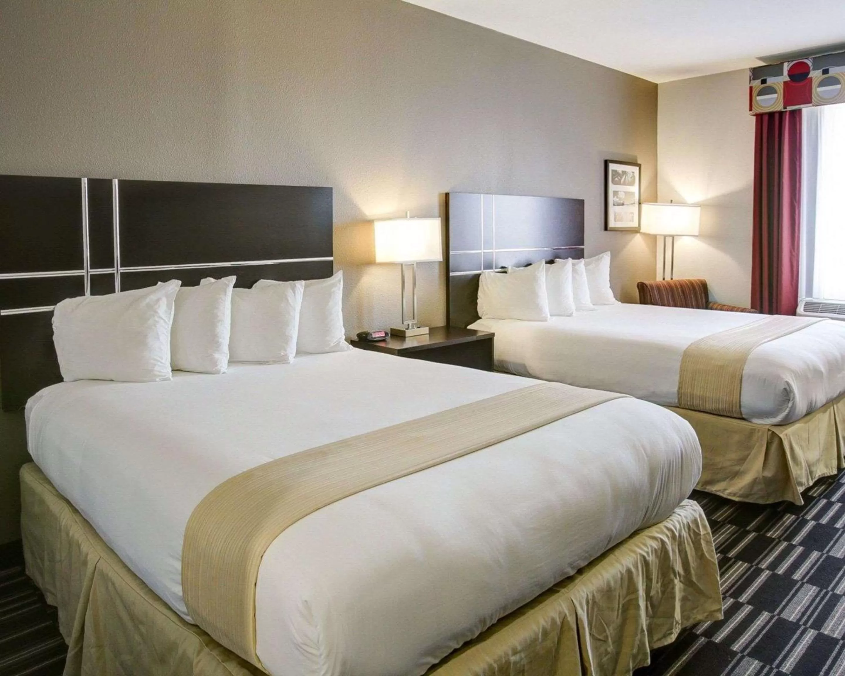 Photo of the whole room, Bed in Quality Inn & Suites Bryan-College Station