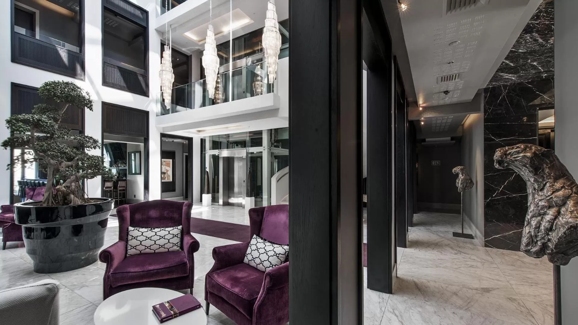 Queen Victoria Hotel by NEWMARK