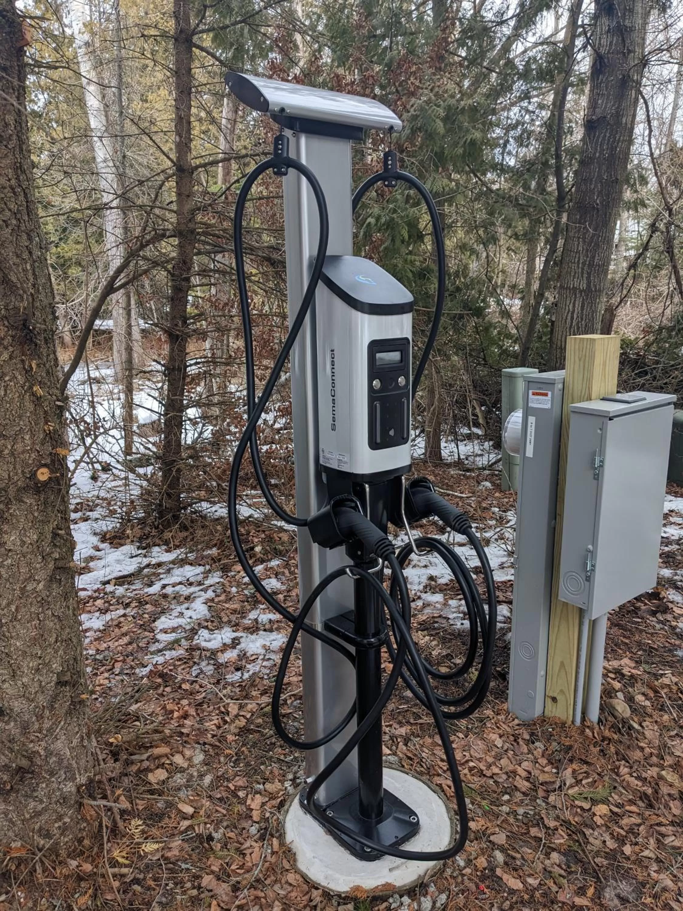 Parking in Eagle Harbor Inn