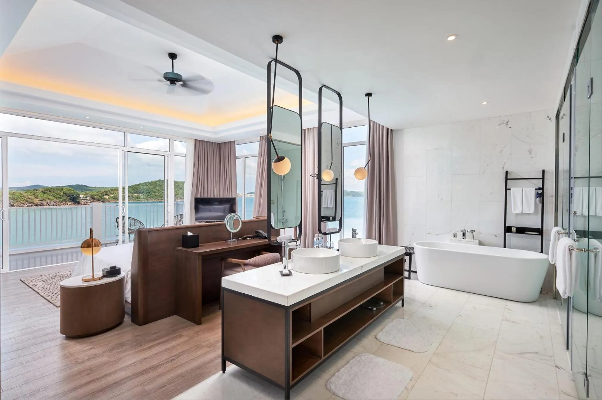 Bed in Premier Village Phu Quoc Resort Managed by Accor