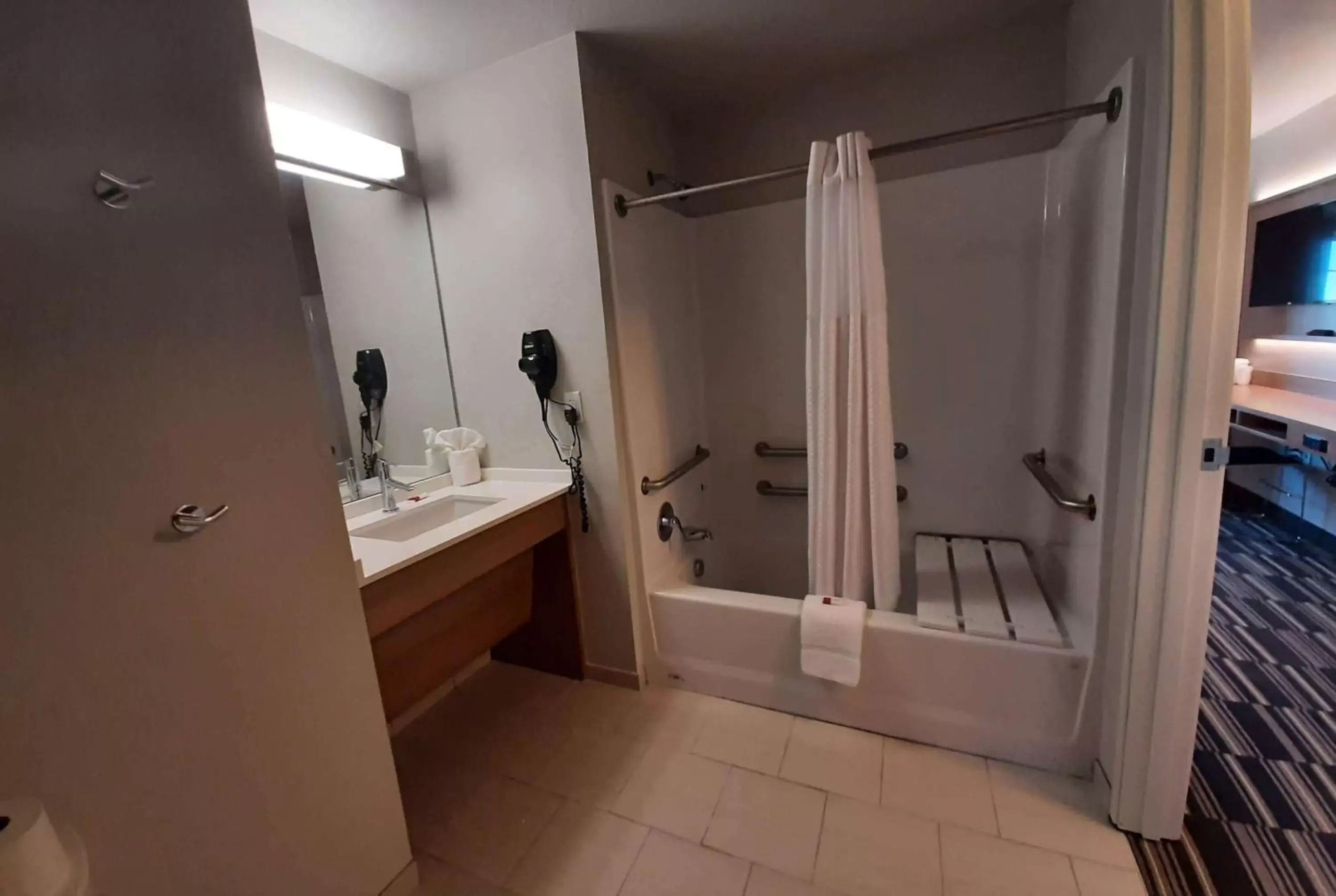 Suite with One Queen Bed - Mobility Accessible - Tub with Grab Bars - West View - Non-Smoking in Microtel Inn & Suites by Wyndham Loveland Suite with One Queen Bed - Mobility Accessible - Tub with Grab Bars - West View - Non-Smoking in Microtel Inn & Suites by Wyndham Loveland
