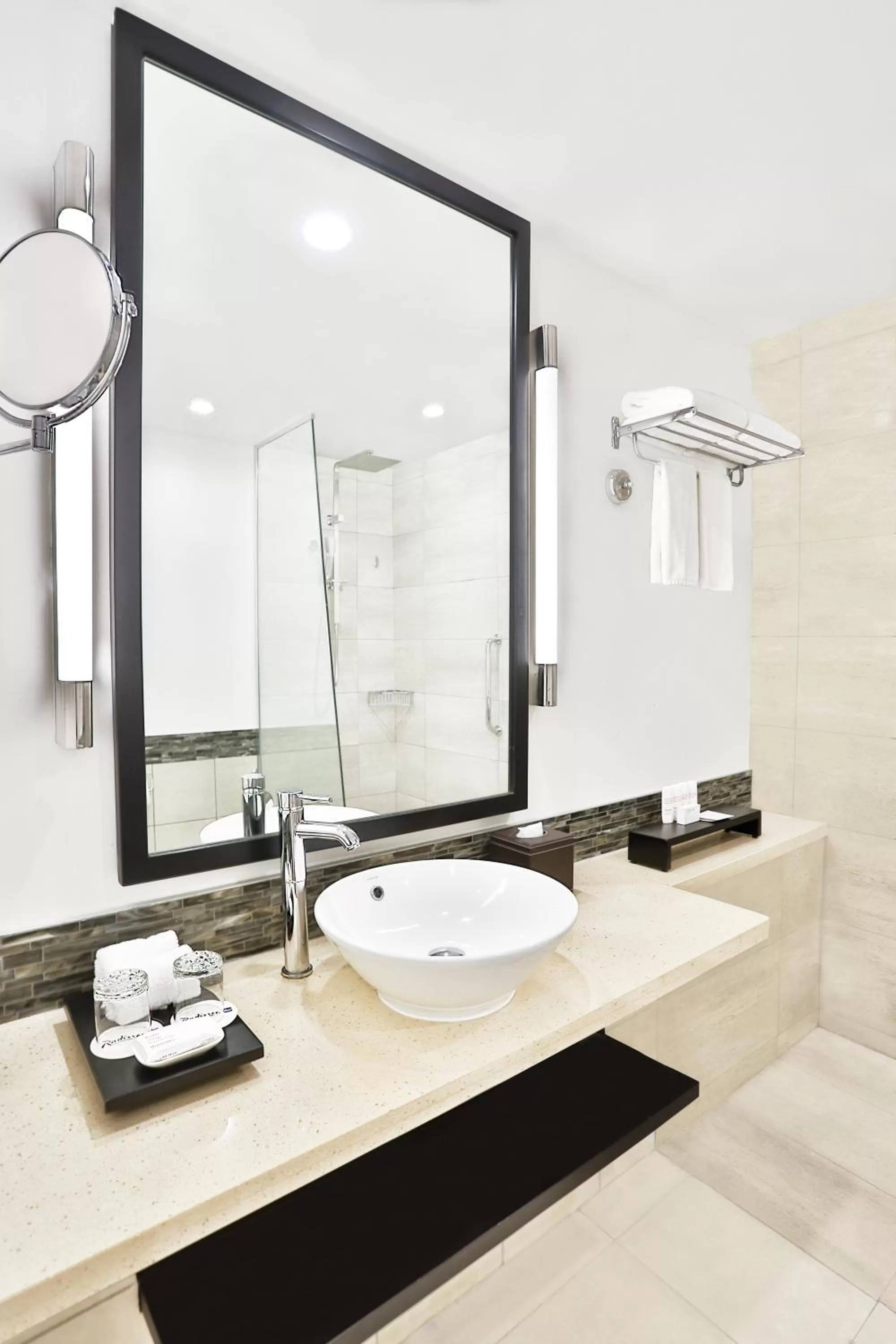 Bathroom in Radisson Blu Resort Fiji