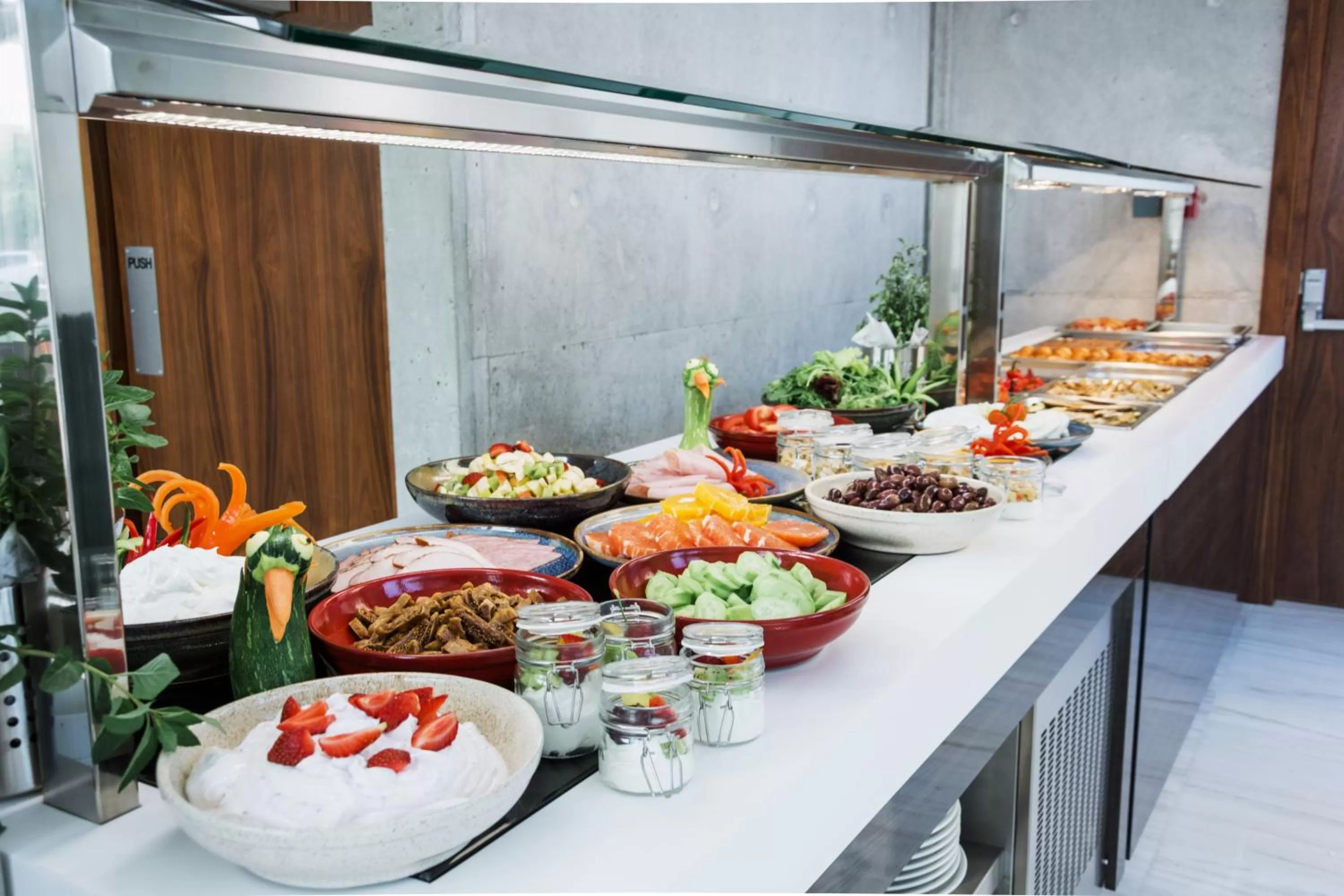 Breakfast in Elysia Park