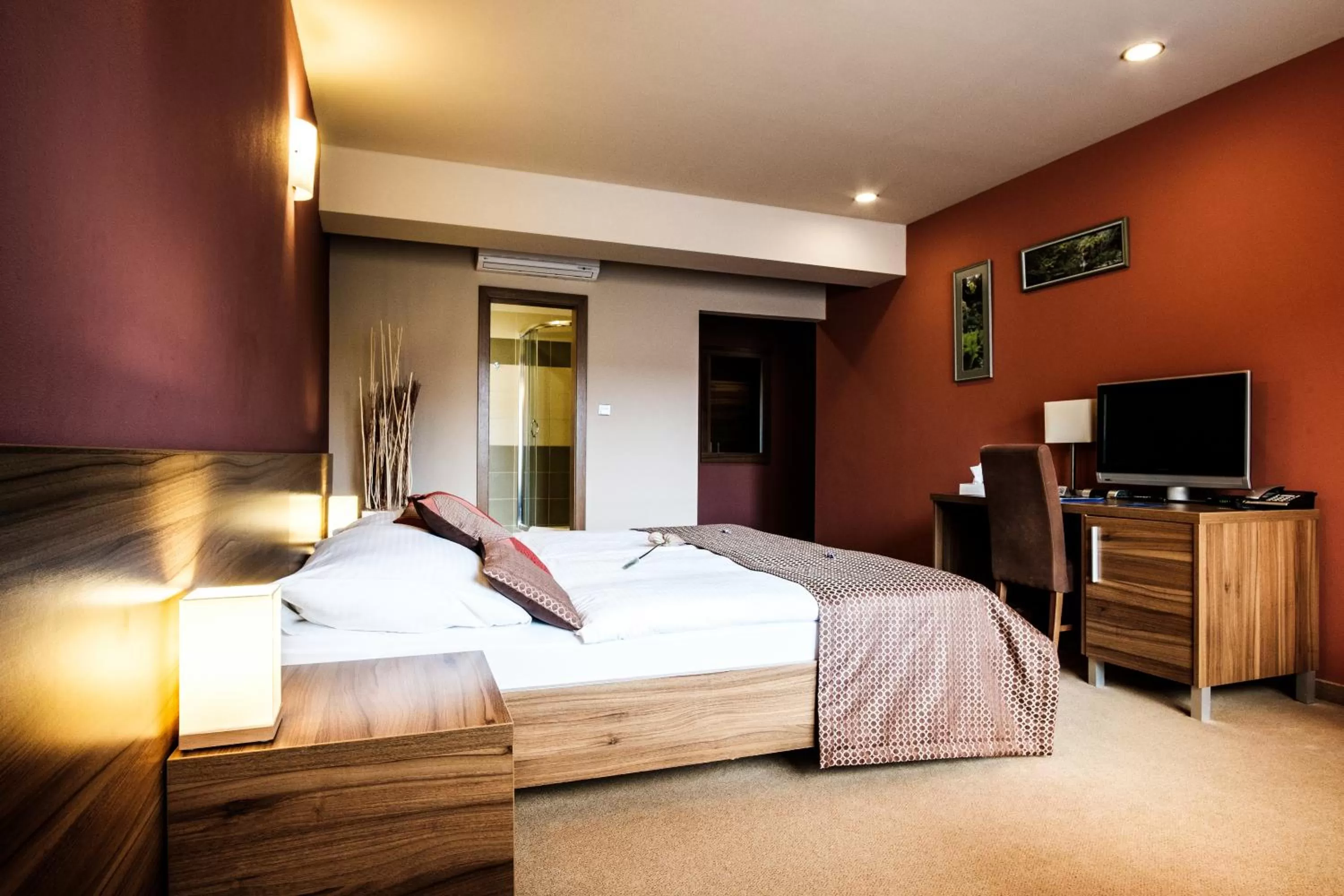 Photo of the whole room, Bed in Hotel Comfort with free Wellness and Fitness Centrum