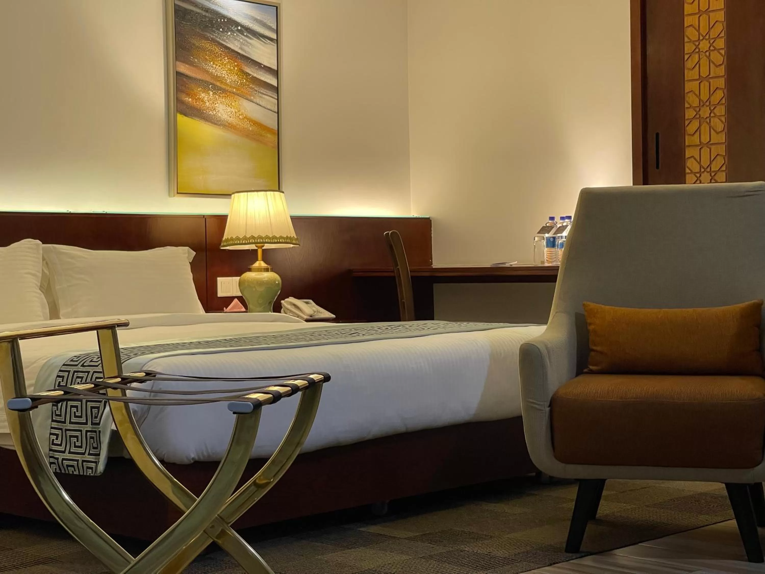 Bedroom, Bed in Empyrean Dhaka City Centre