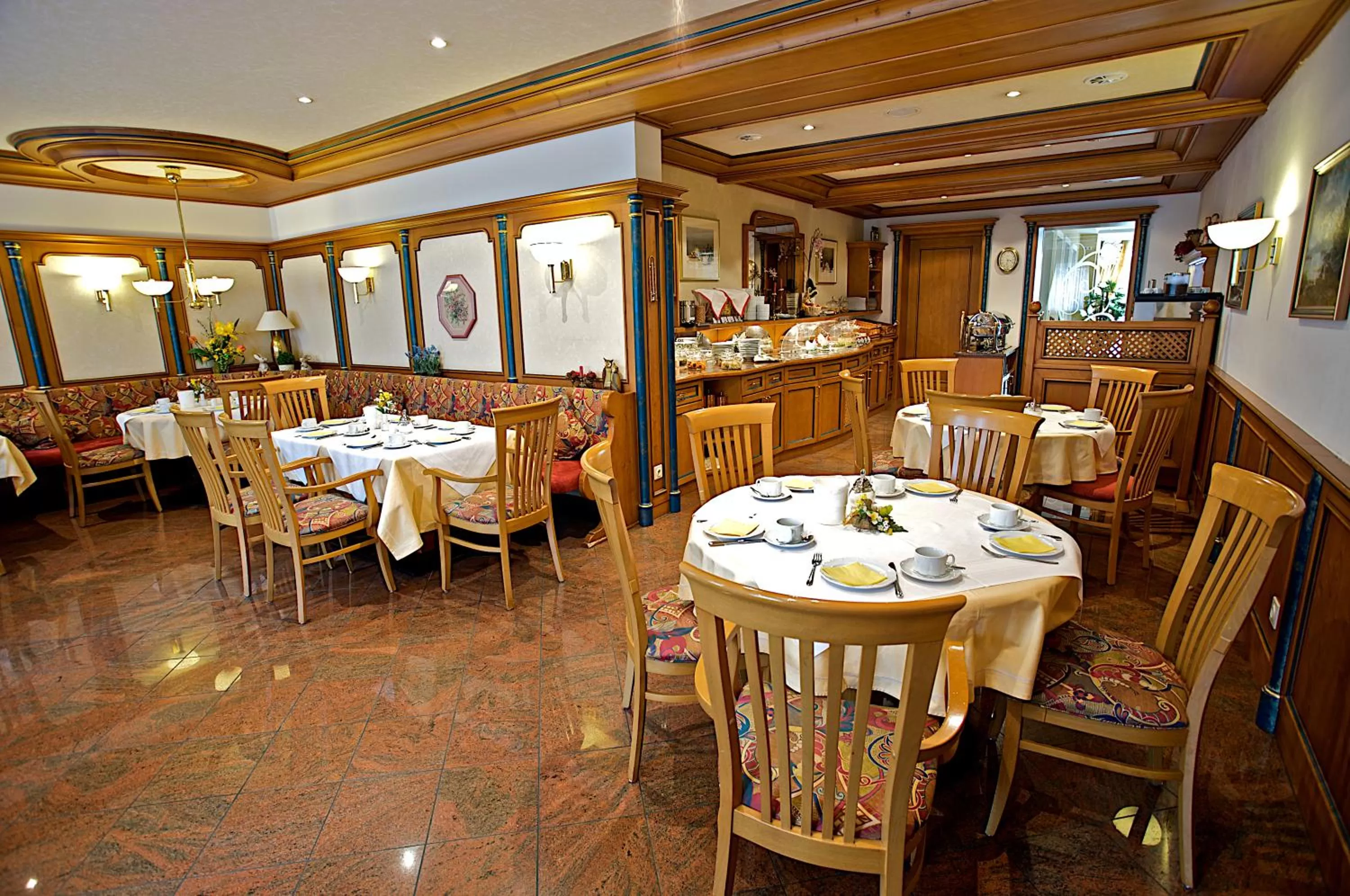 Restaurant/places to eat in Hotel am Schloßberg