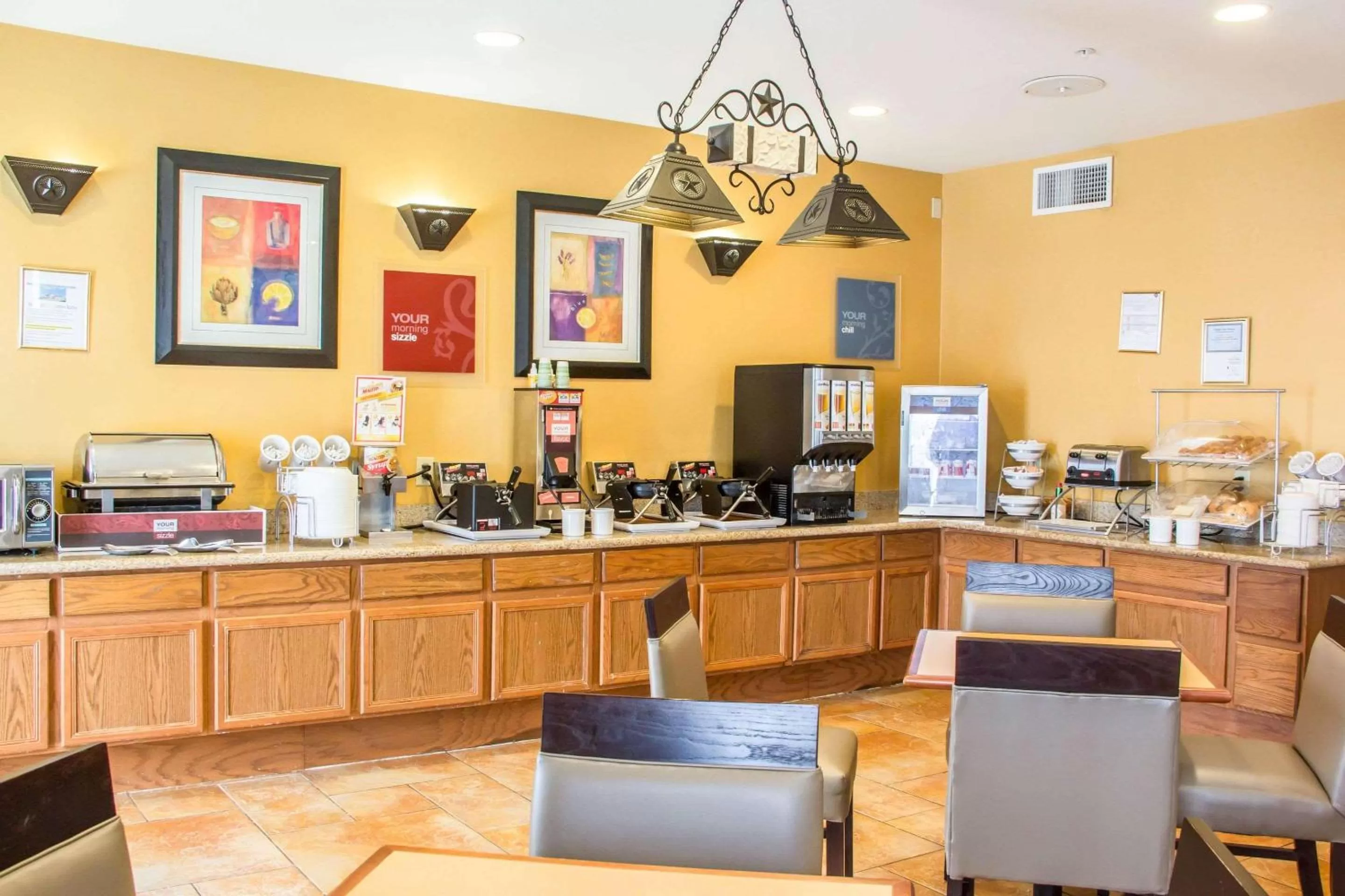 Breakfast in Comfort Suites Near Seaworld