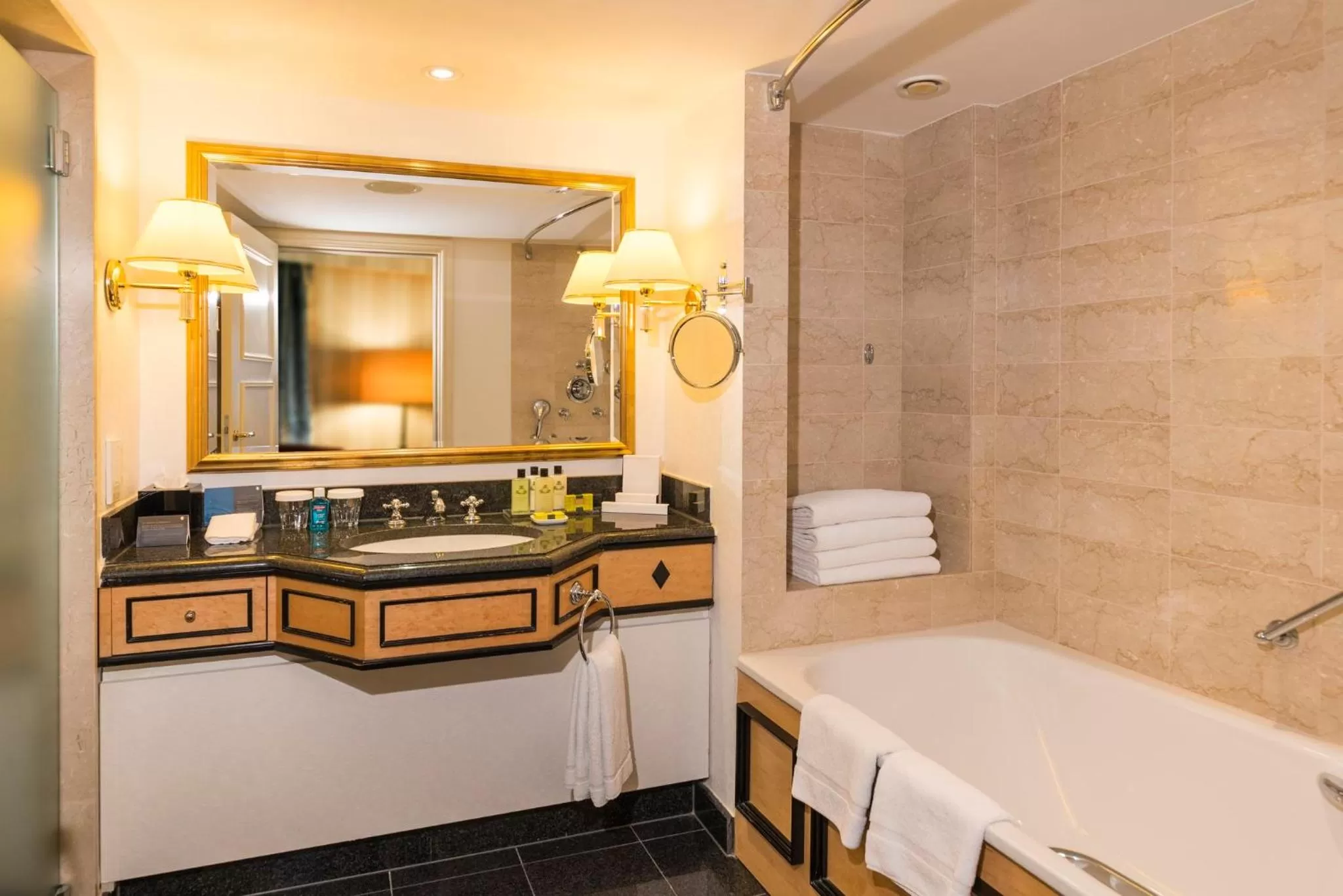 Executive Suite in InterContinental Wien, an IHG Hotel