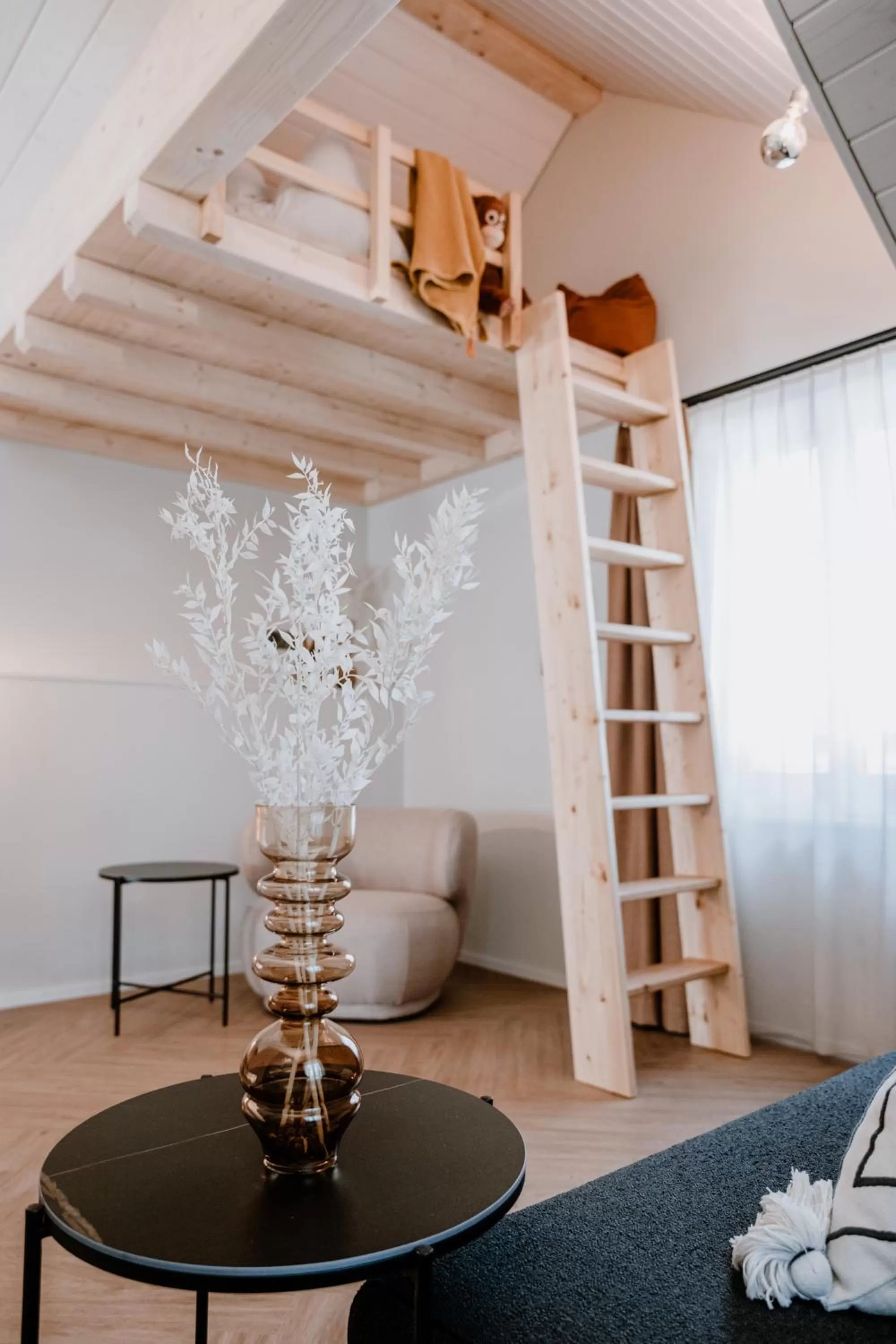 bunk bed, Seating Area in Hotel Müllers Self-Check-In