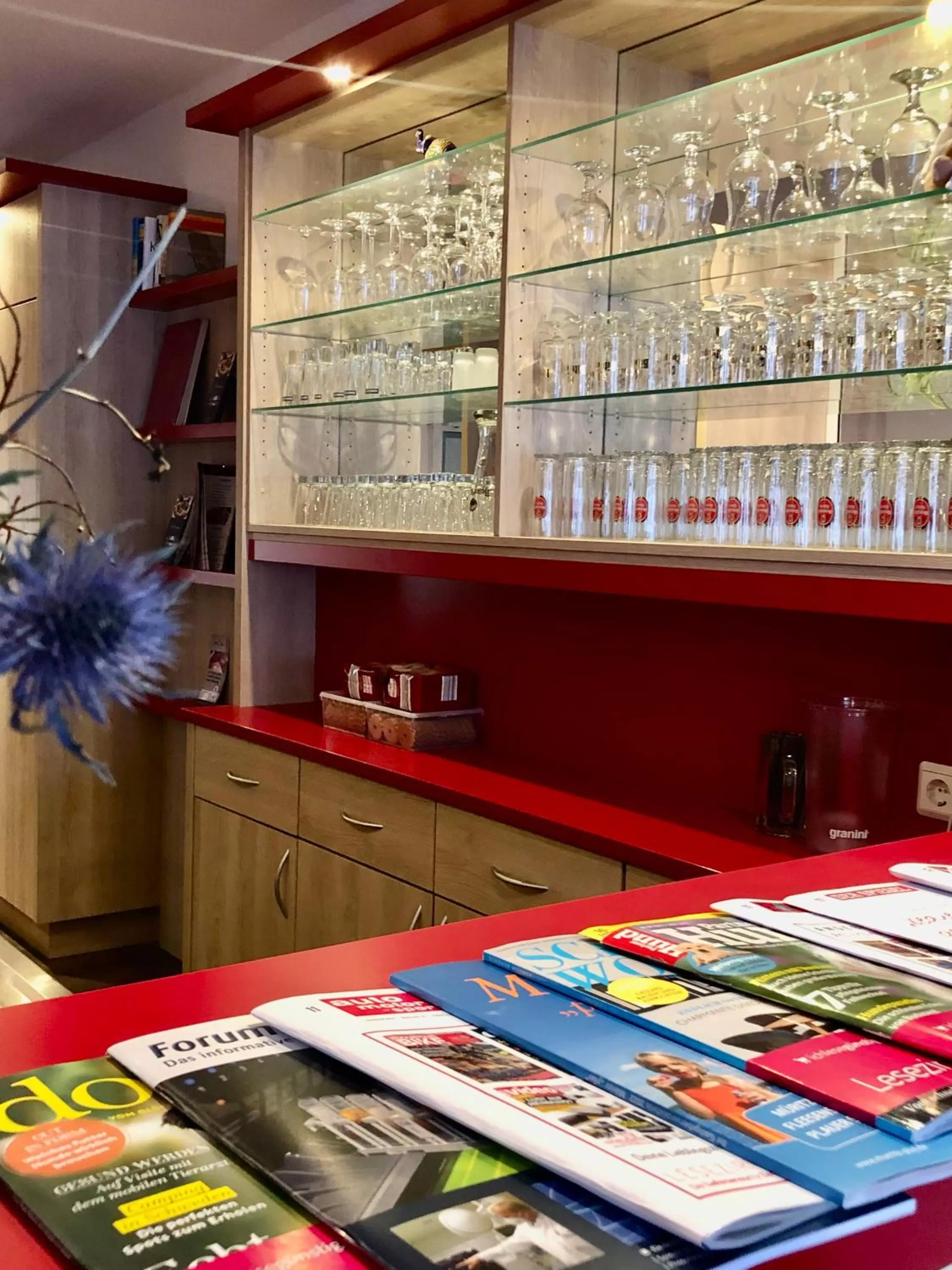 Lounge or bar in Montana Hotel Köln-Bonn Airport