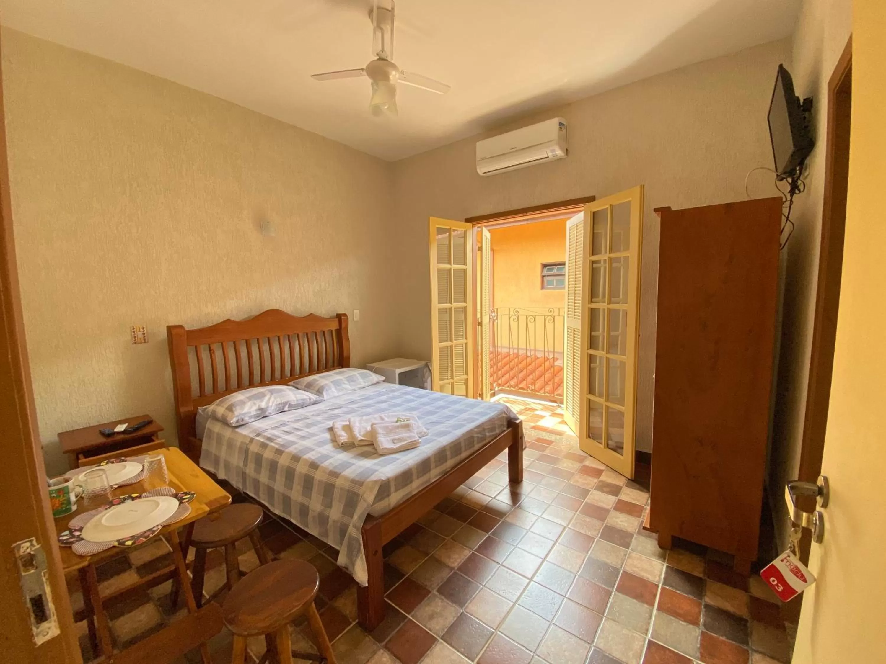 Photo of the whole room, Bed in Pousada Madu