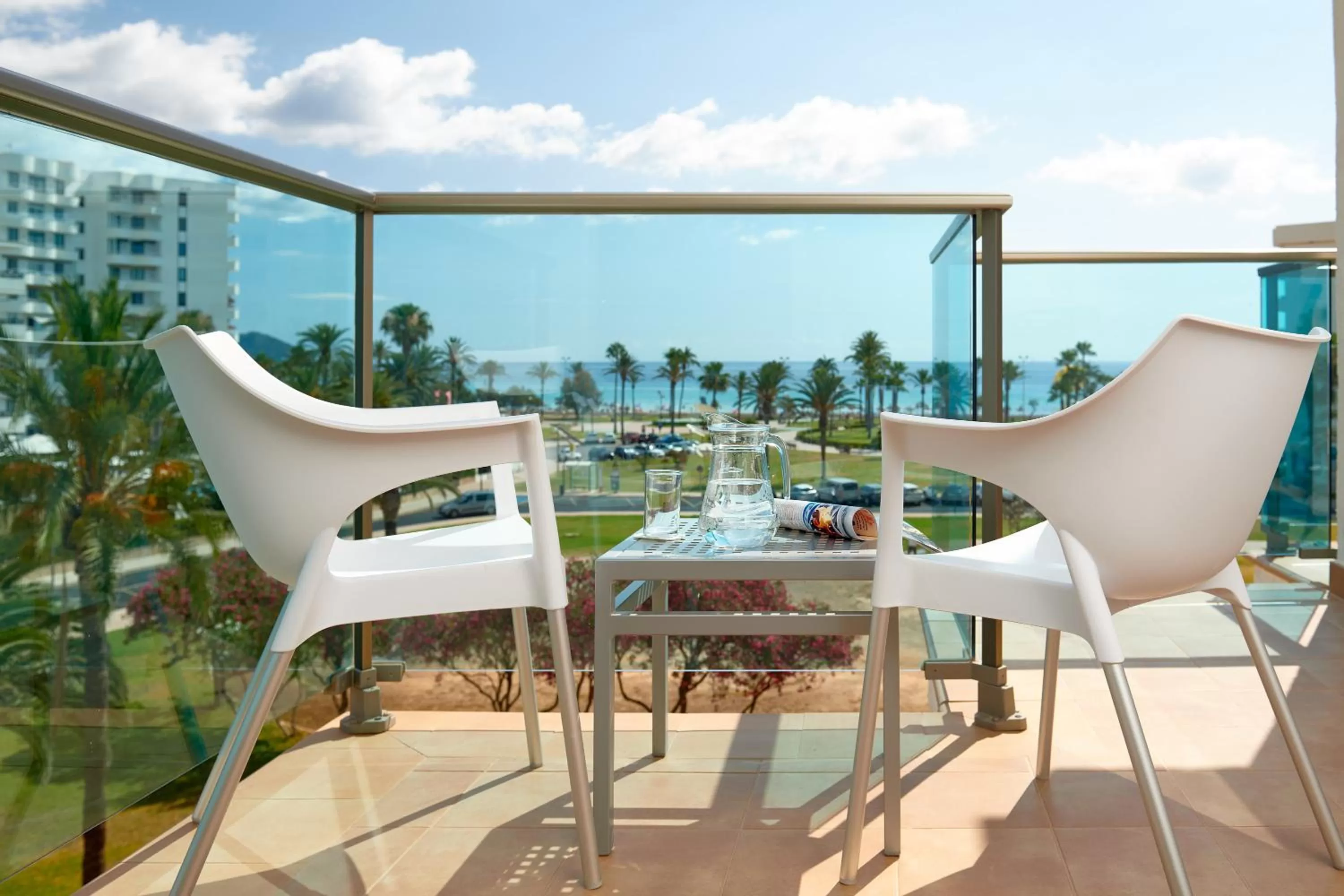 Balcony/Terrace in Hipotels Cala Millor Park