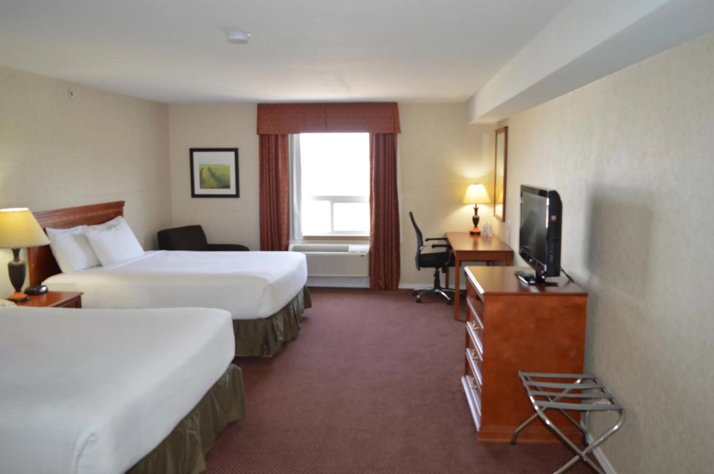 Bedroom, Bed in Super 8 by Wyndham Grande Prairie