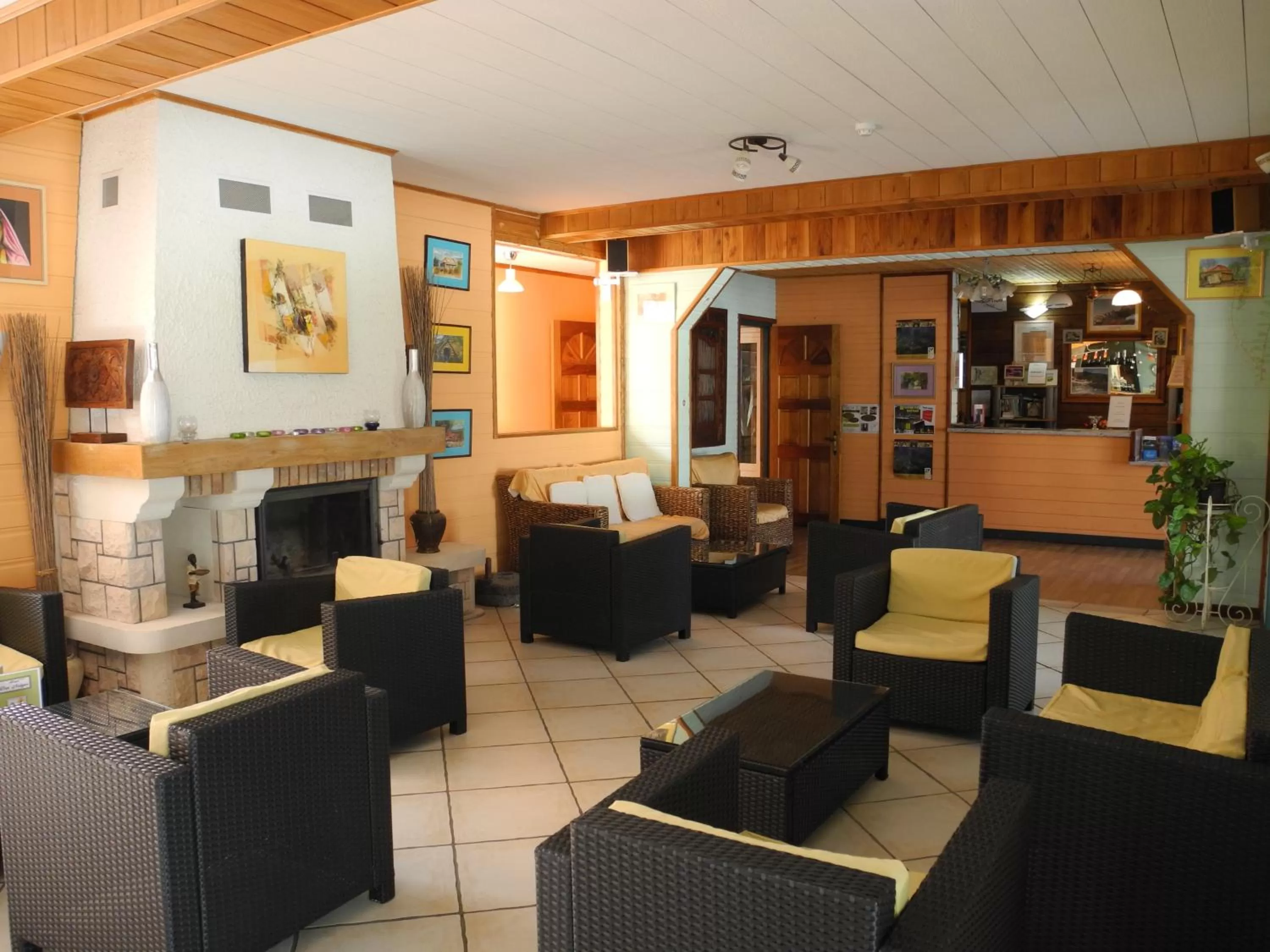 Lobby or reception, Restaurant/Places to Eat in Hotel Des Neiges