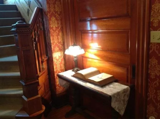 Lobby or reception in Victorian Charm Inn