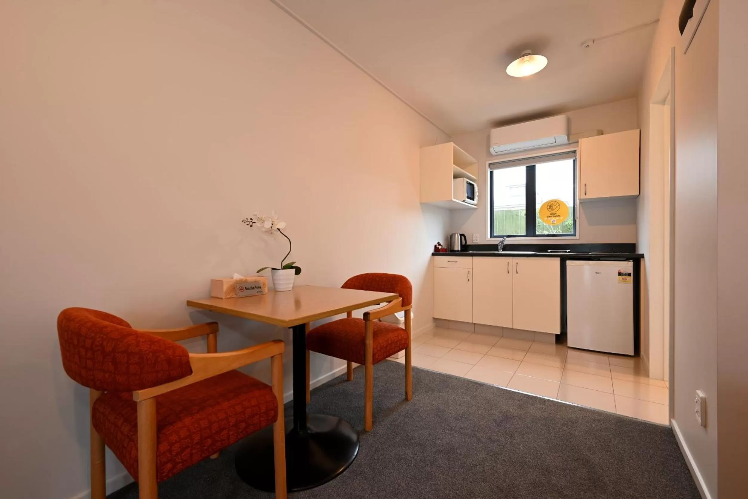 Kitchen or kitchenette in Riccarton Mall Motel