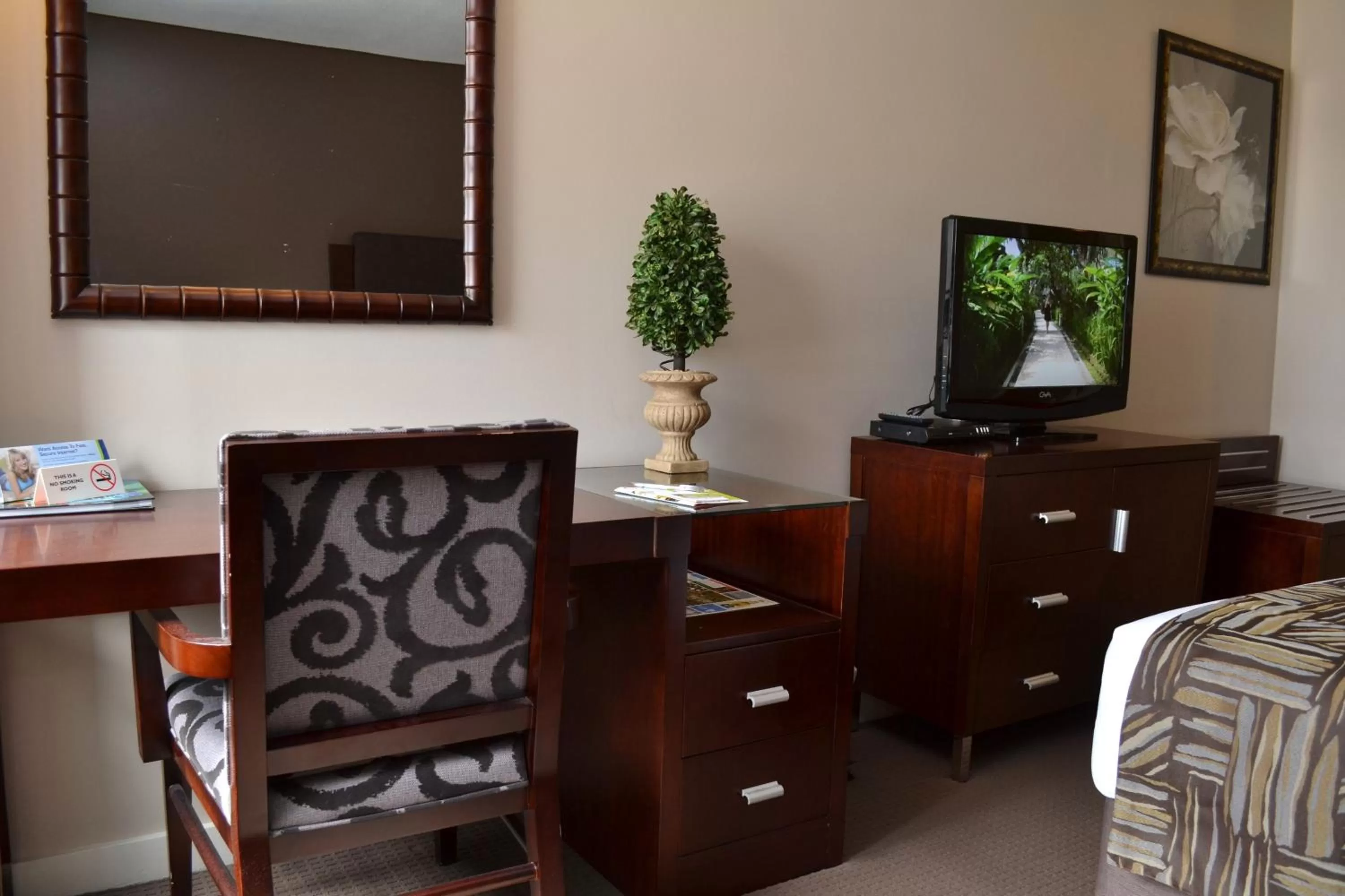 TV and multimedia in Madison Plaza Townsville