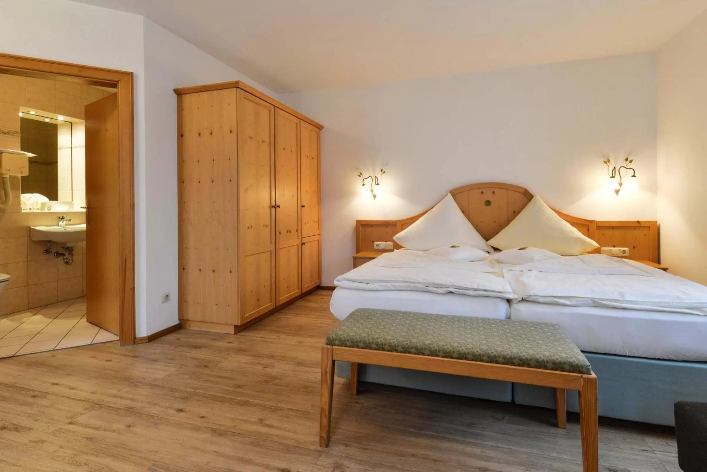 Bed in Landhotel Huber am See