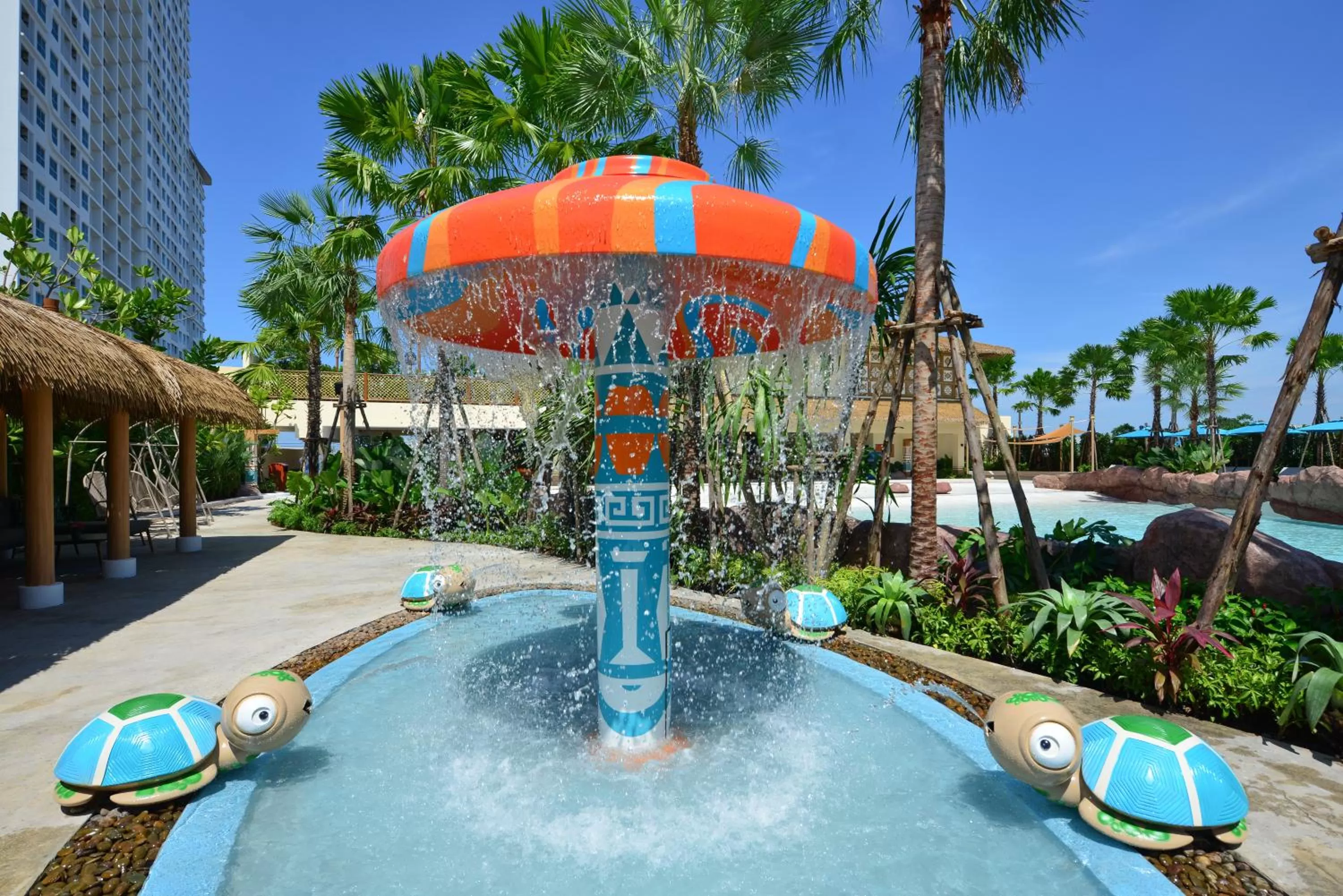 Swimming pool in Centre Point Prime Hotel Pattaya