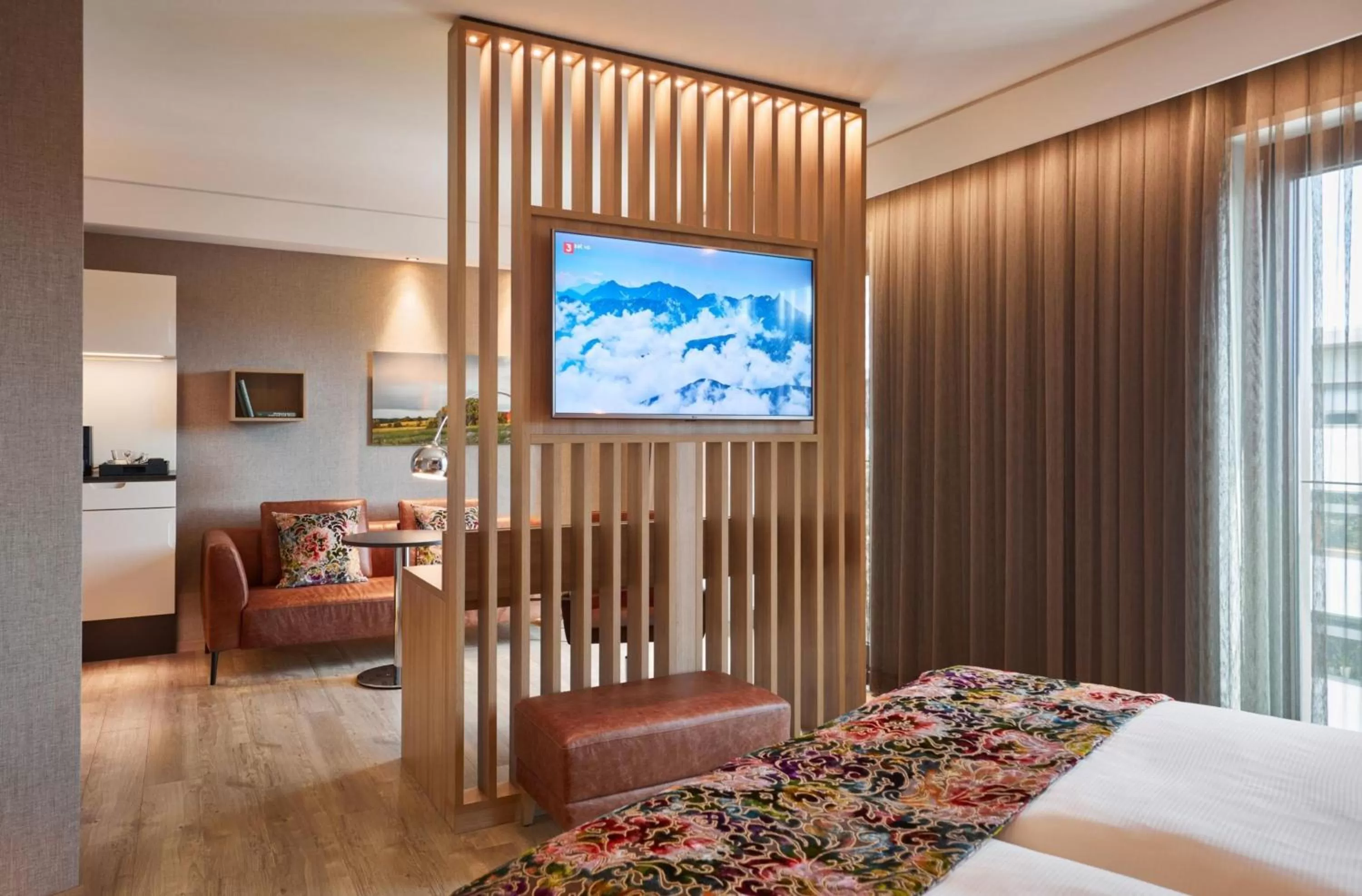 Photo of the whole room, Bed in Holiday Inn - Osnabrück by IHG