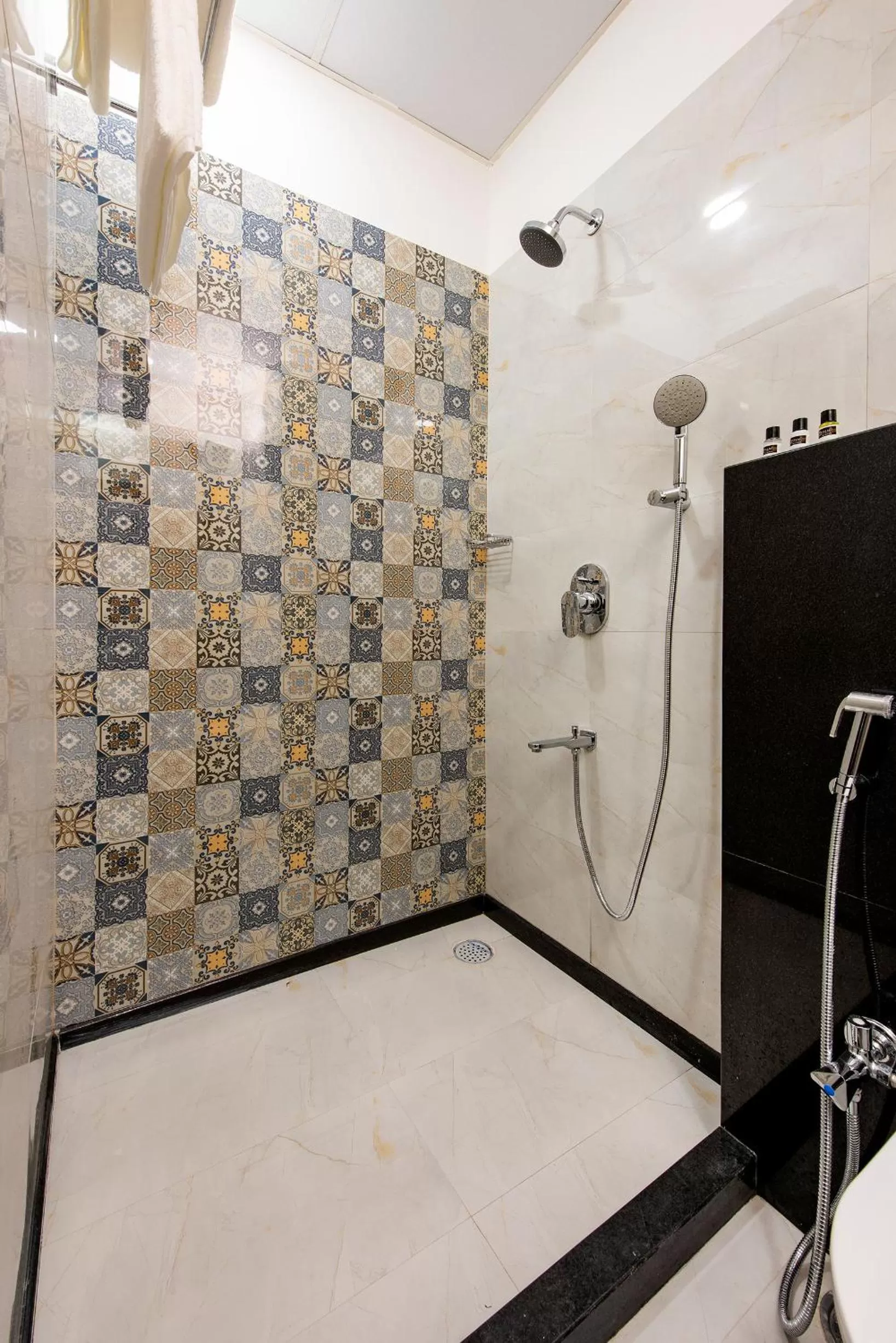 Bathroom in House of Backpackers