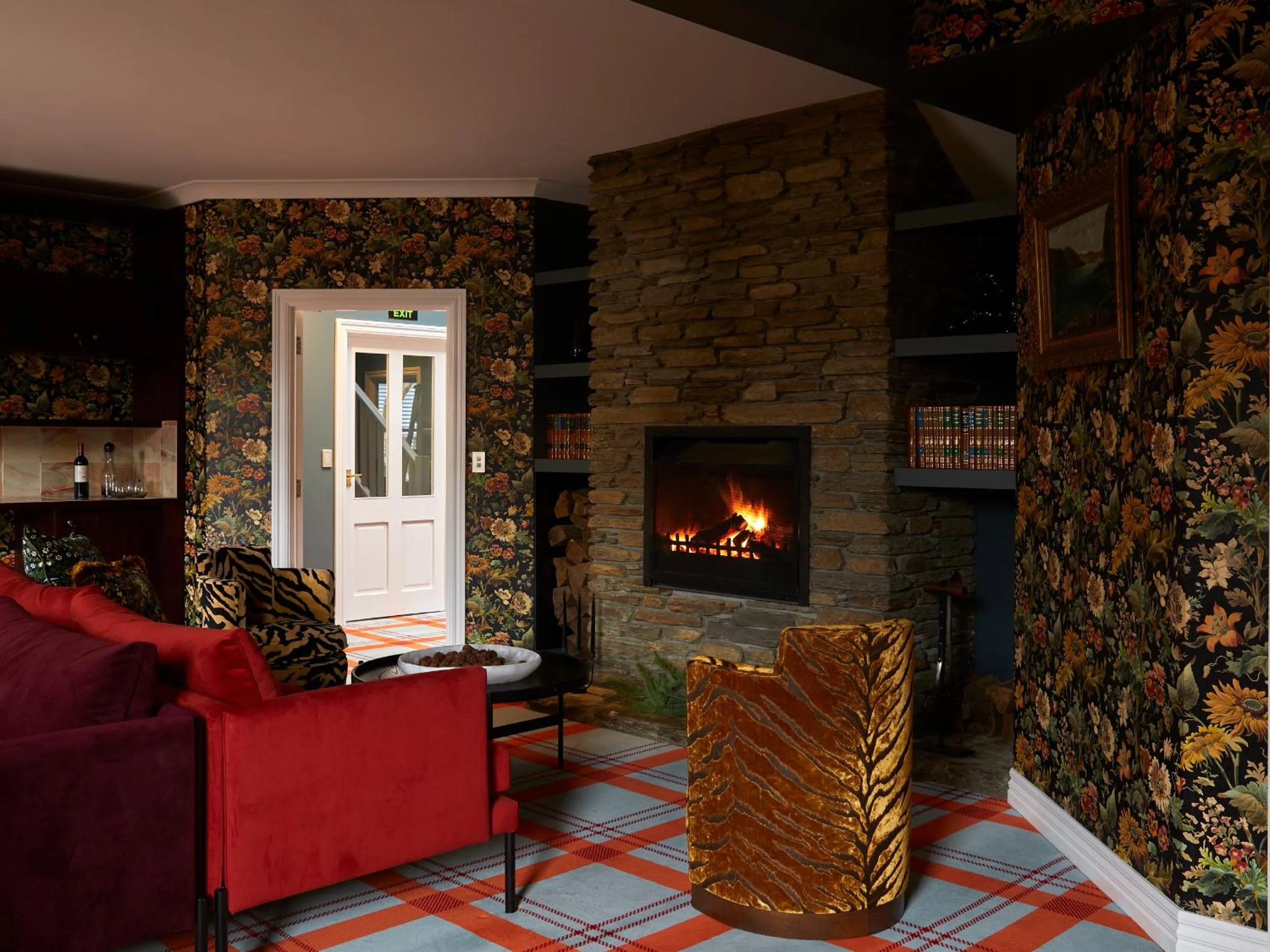 Lounge or bar in The Dairy Hotel Queenstown, A Naumi Chapter