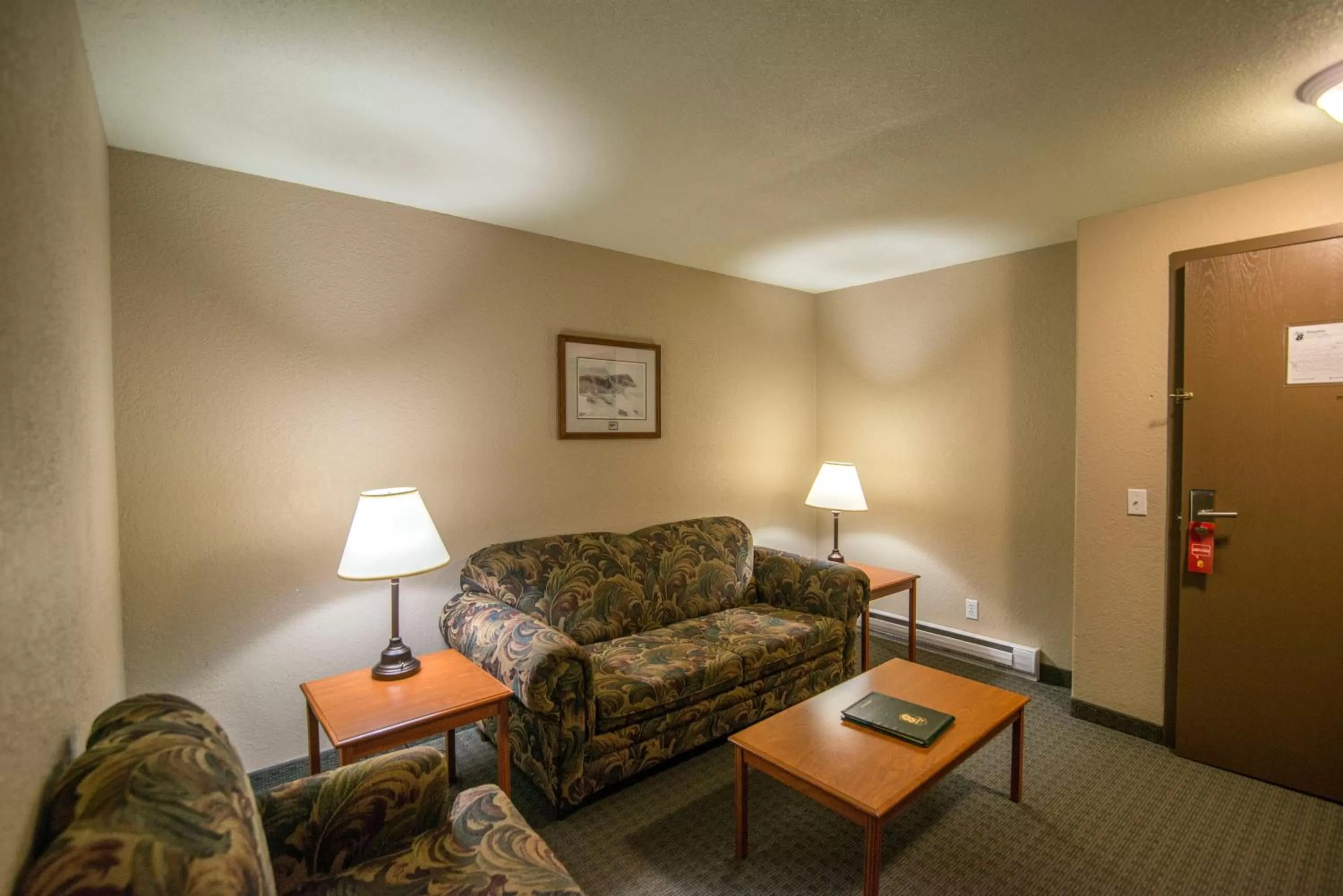 Super 8 by Wyndham Dauphin