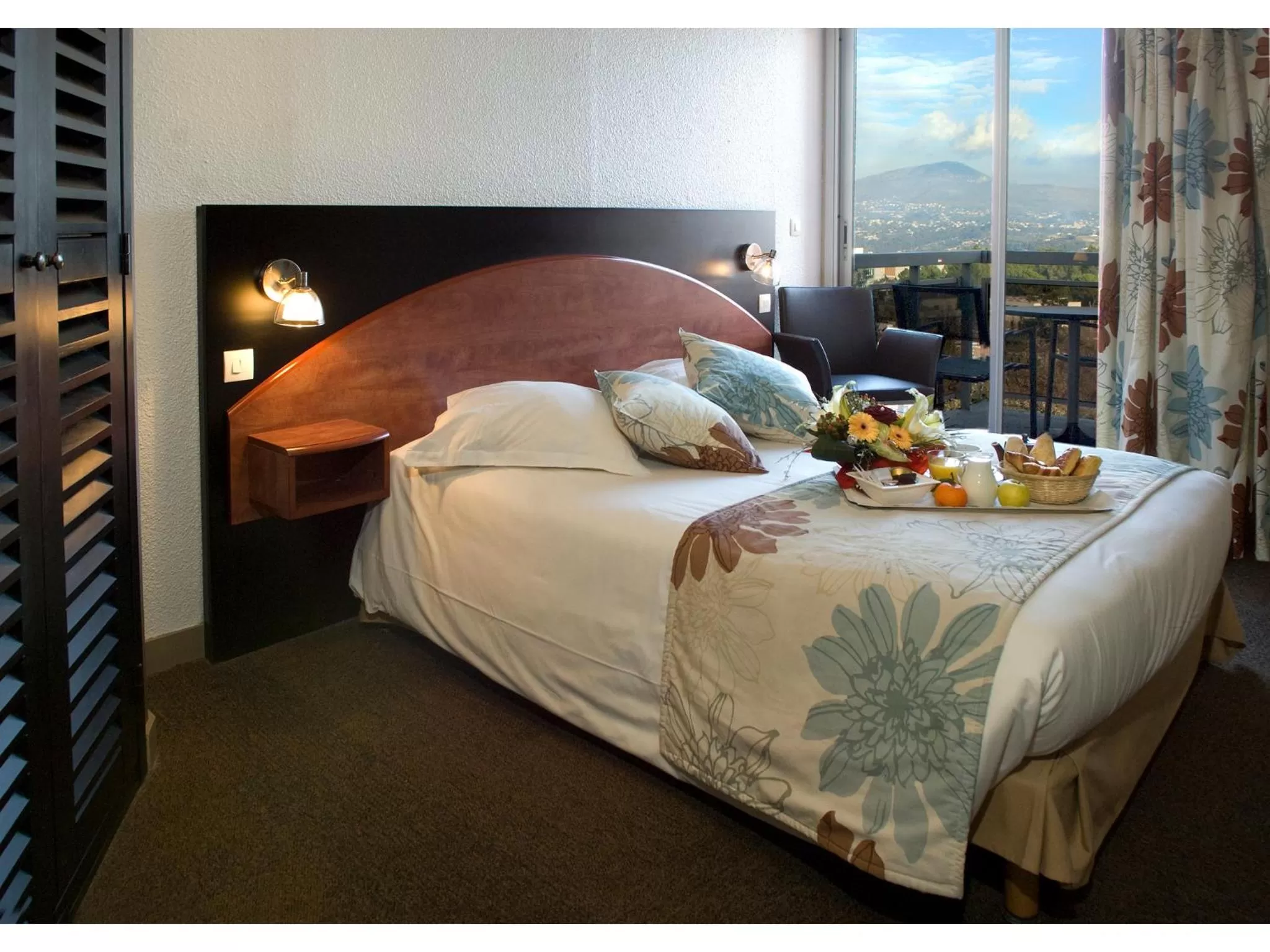 Photo of the whole room, Bed in Hôtel Du Baou