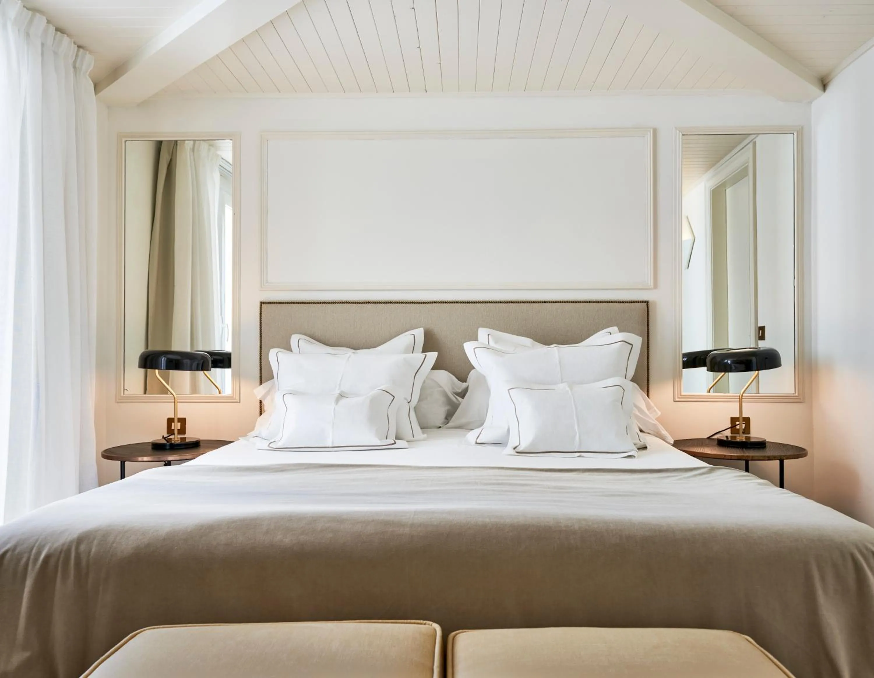 Coffee/tea facilities, Bed in Hoposa Daina- Adults Only