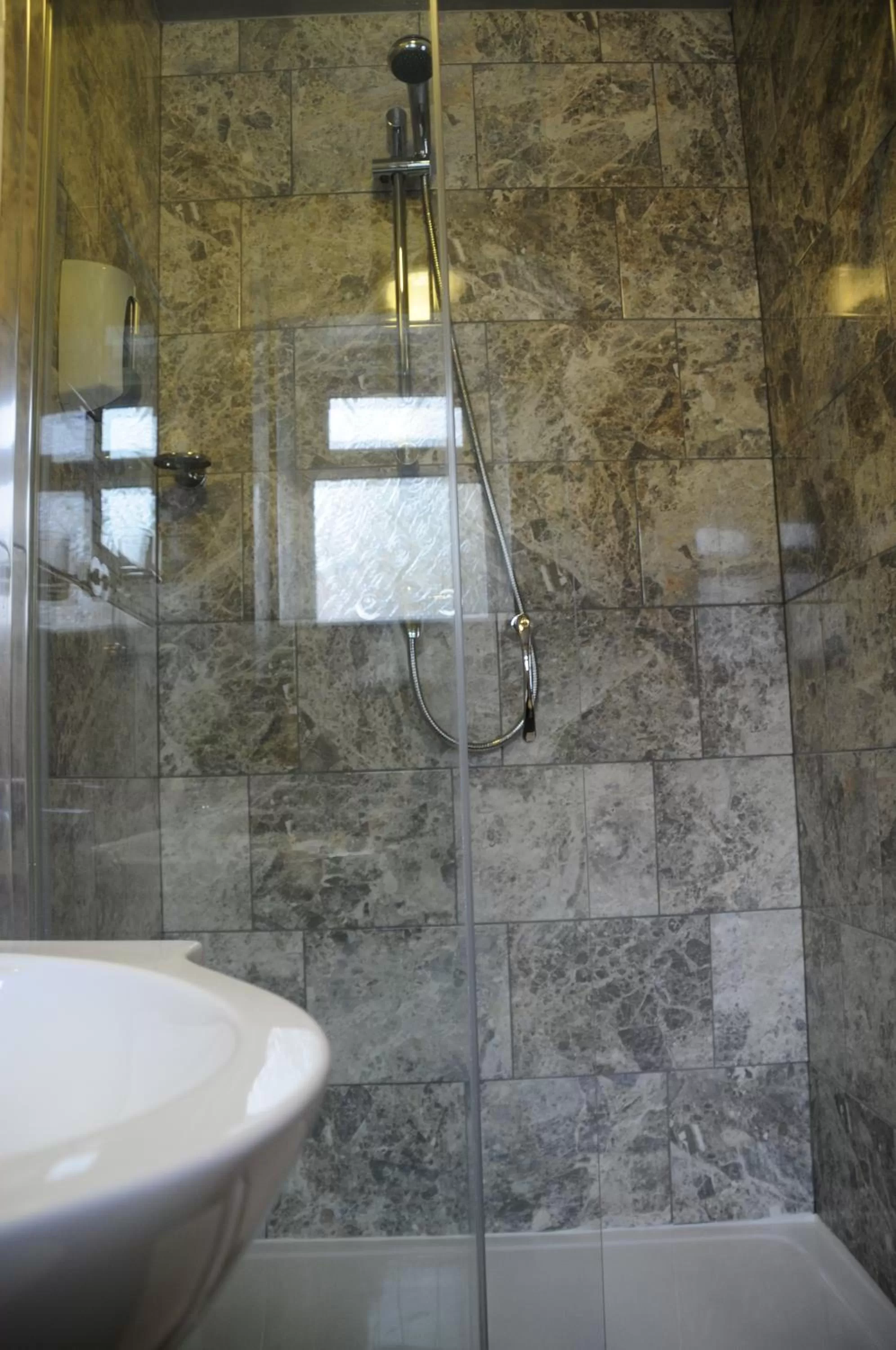 Cricklewood Lodge Hotel