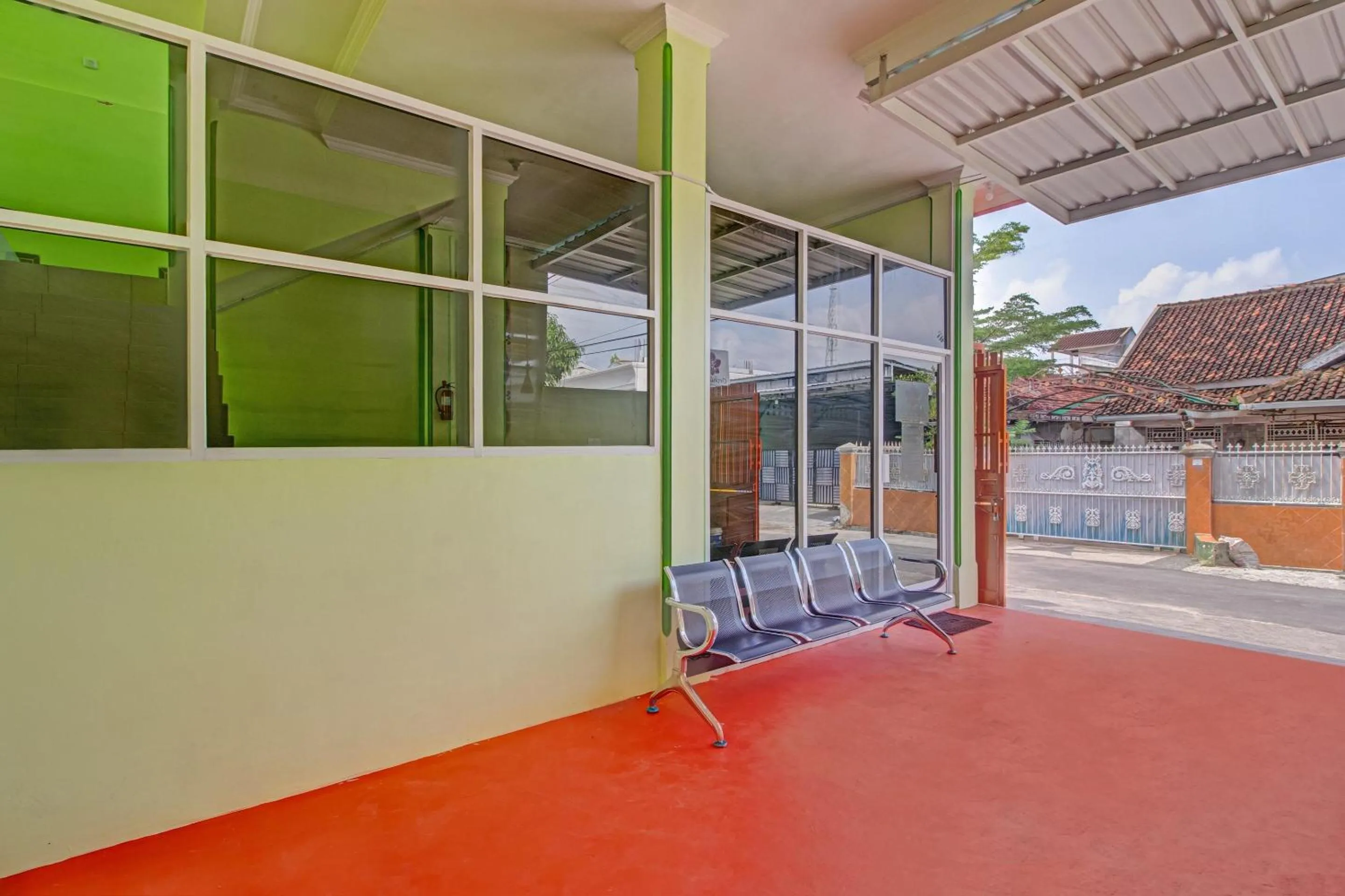 Lobby or reception in OYO 3774 Orchid 37 Syariah Guest House