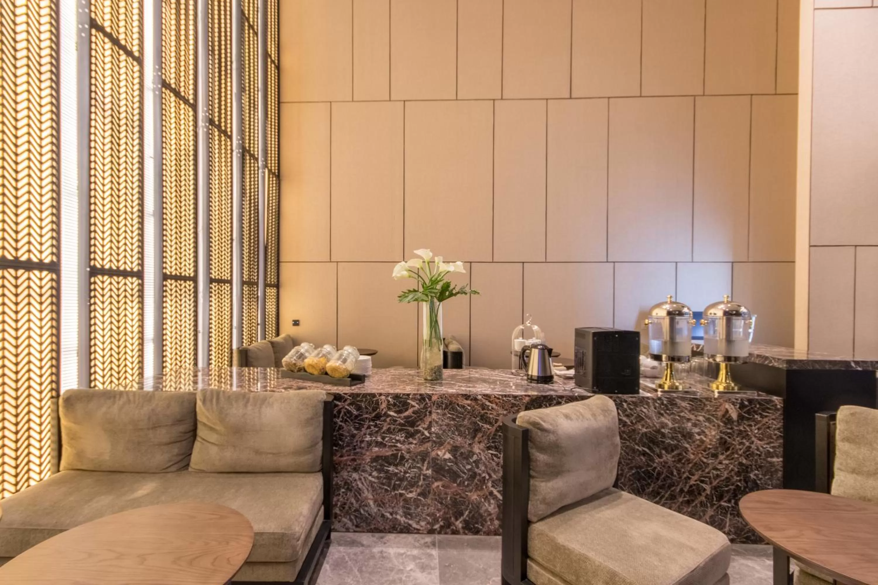 Communal lounge/ TV room in I'M Hotel