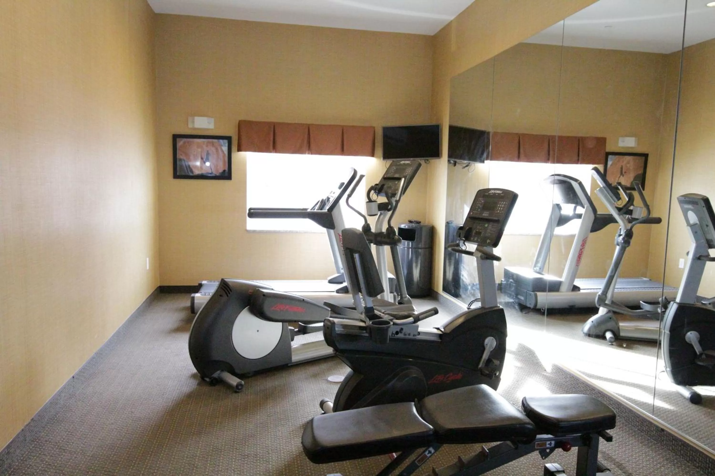 Fitness centre/facilities in Holiday Inn Express and Suites Montgomery by IHG