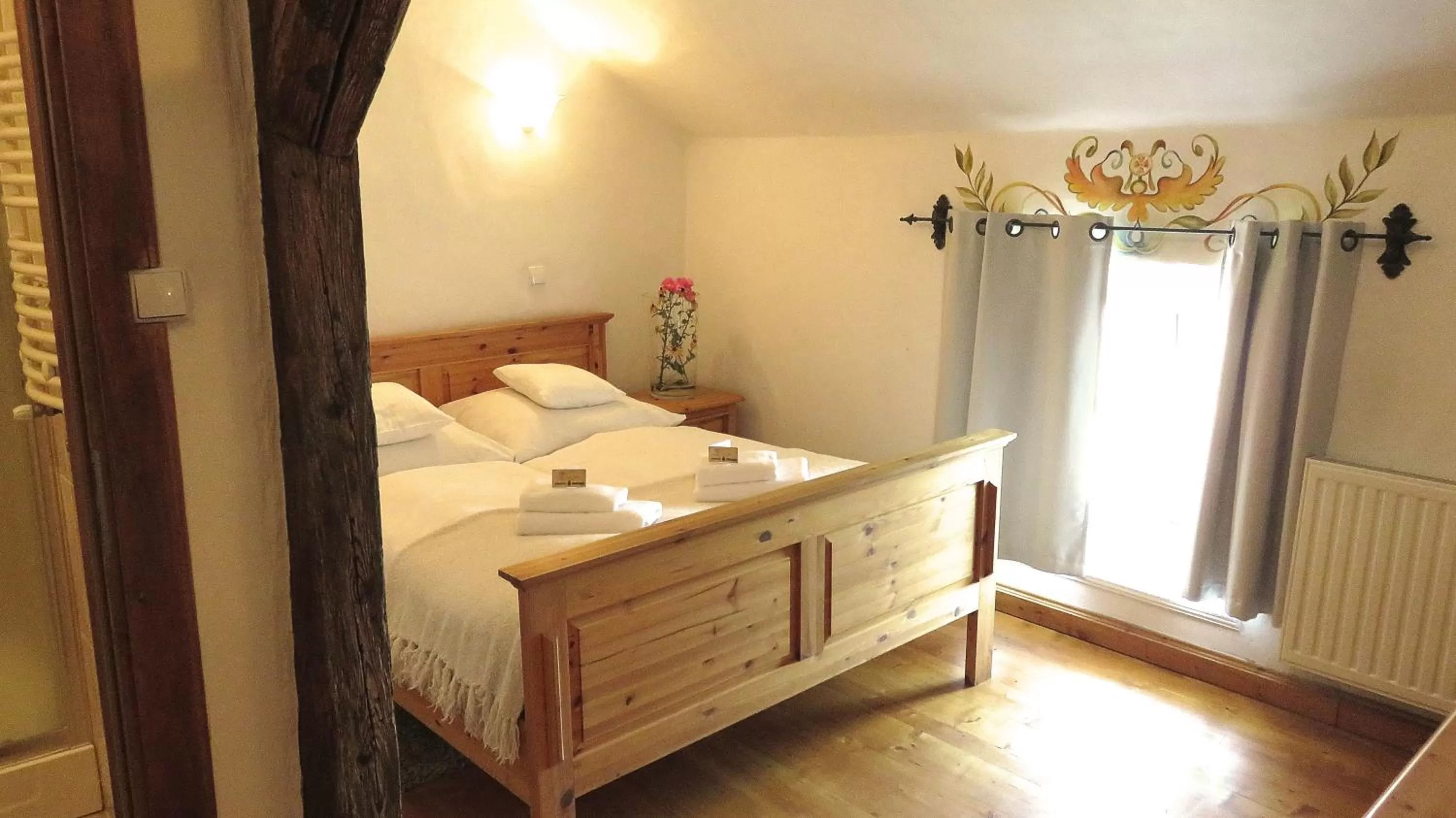 Day, Bed in Zajazd Karczma Zagłoba