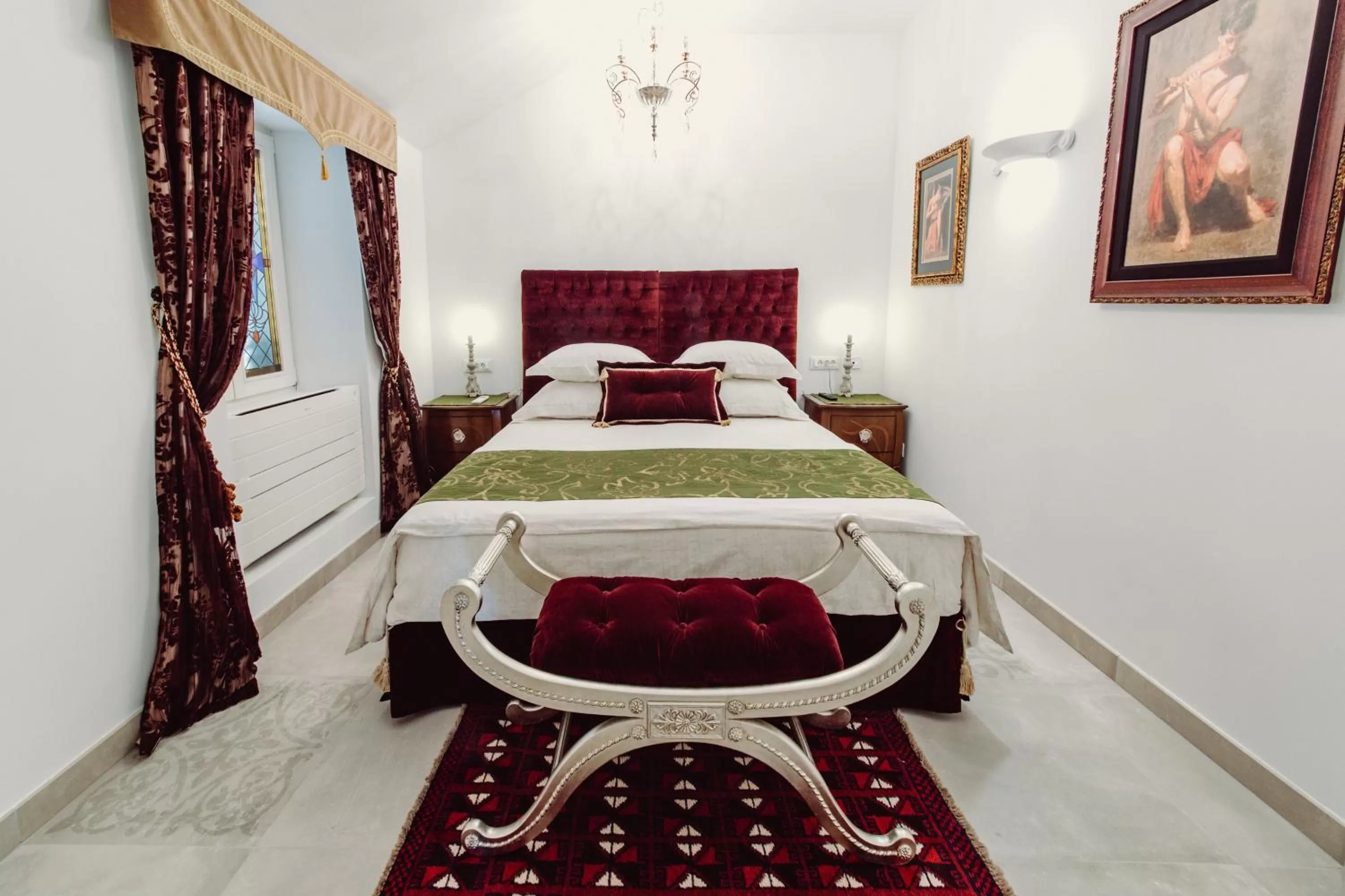 Photo of the whole room, Bed in Villa Nepos Hotel