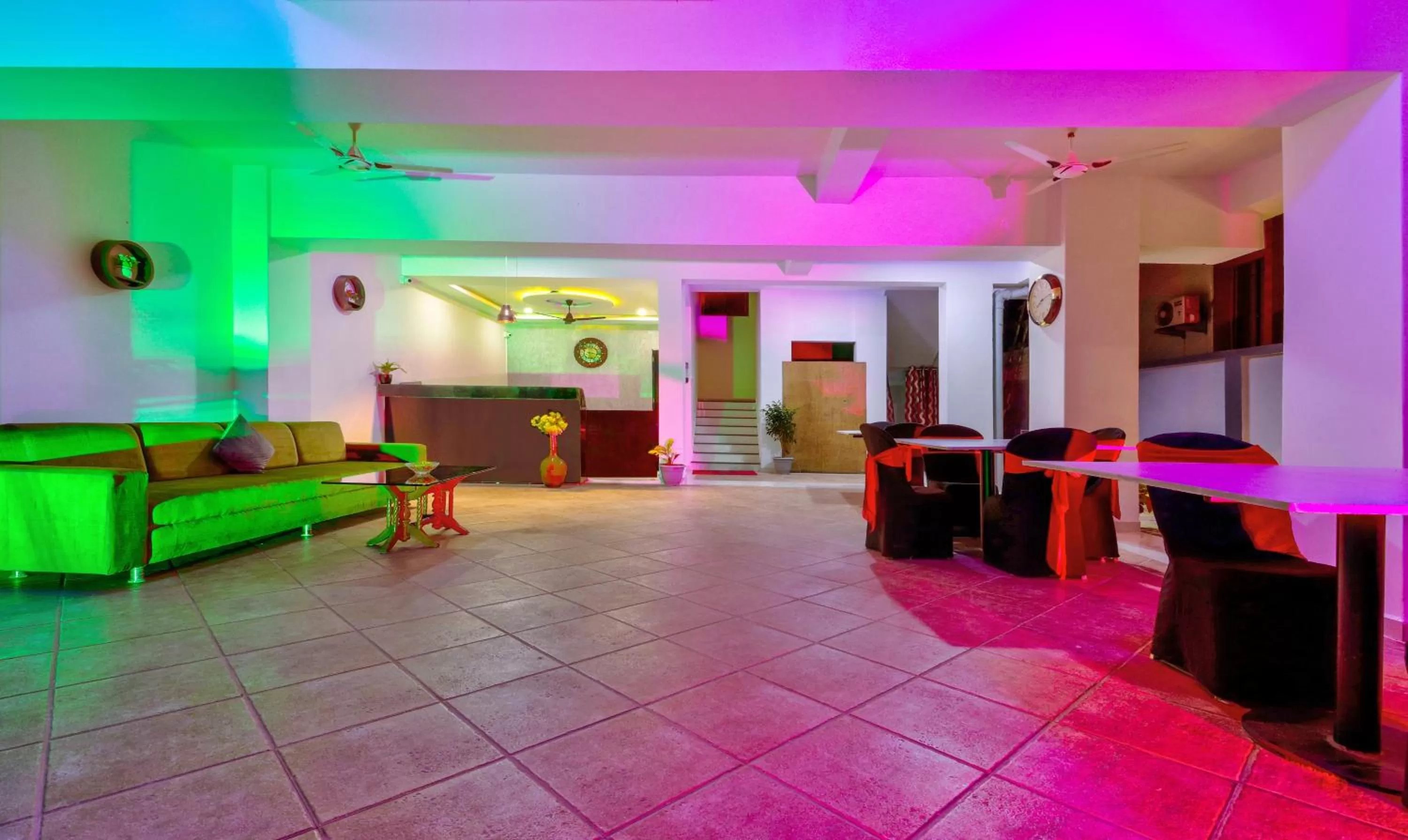 Breakfast in Itsy Hotels Carnival Inn