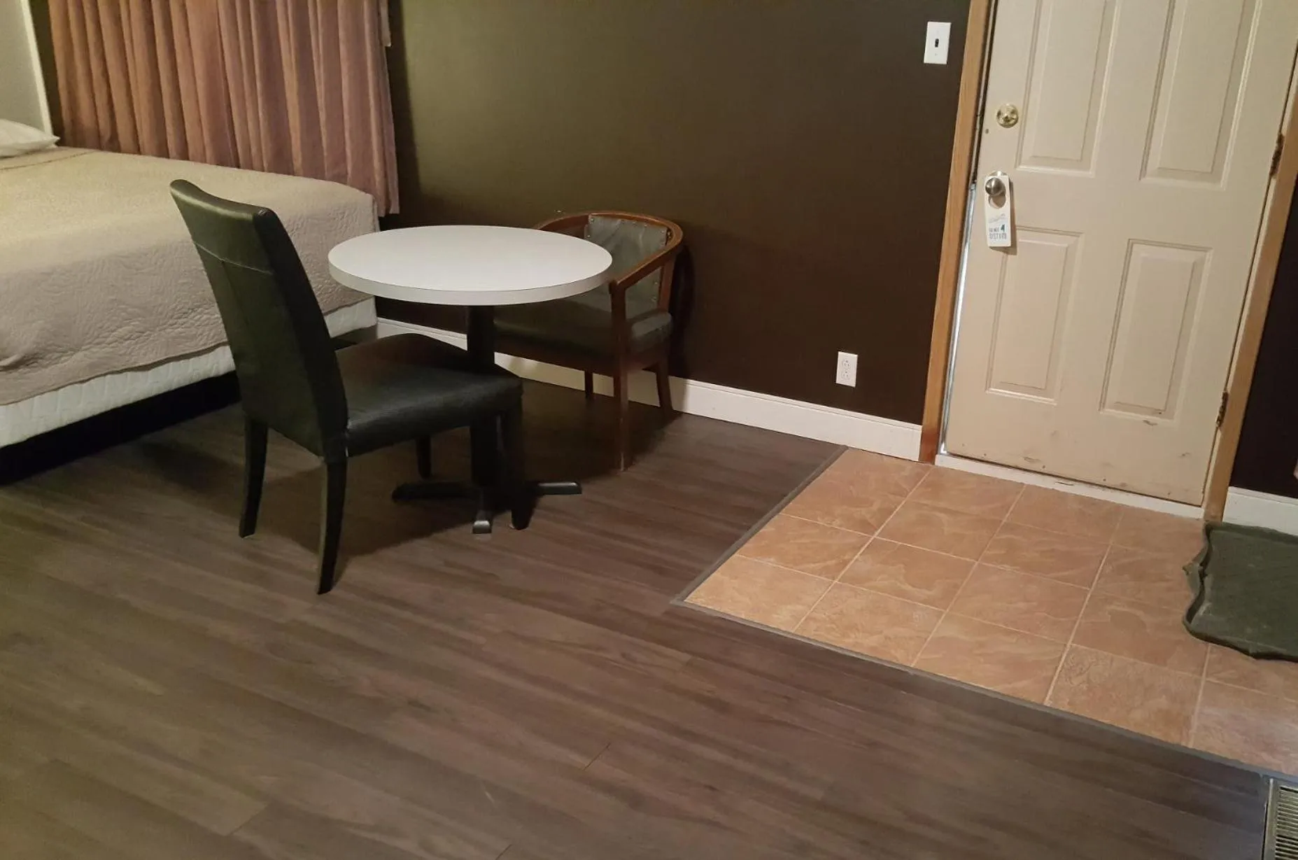 Area and facilities, Bed in Centennial Motel