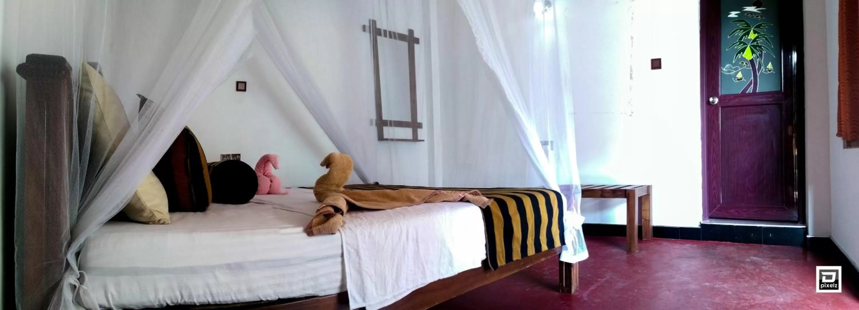 Bed in Ella River Face Inn