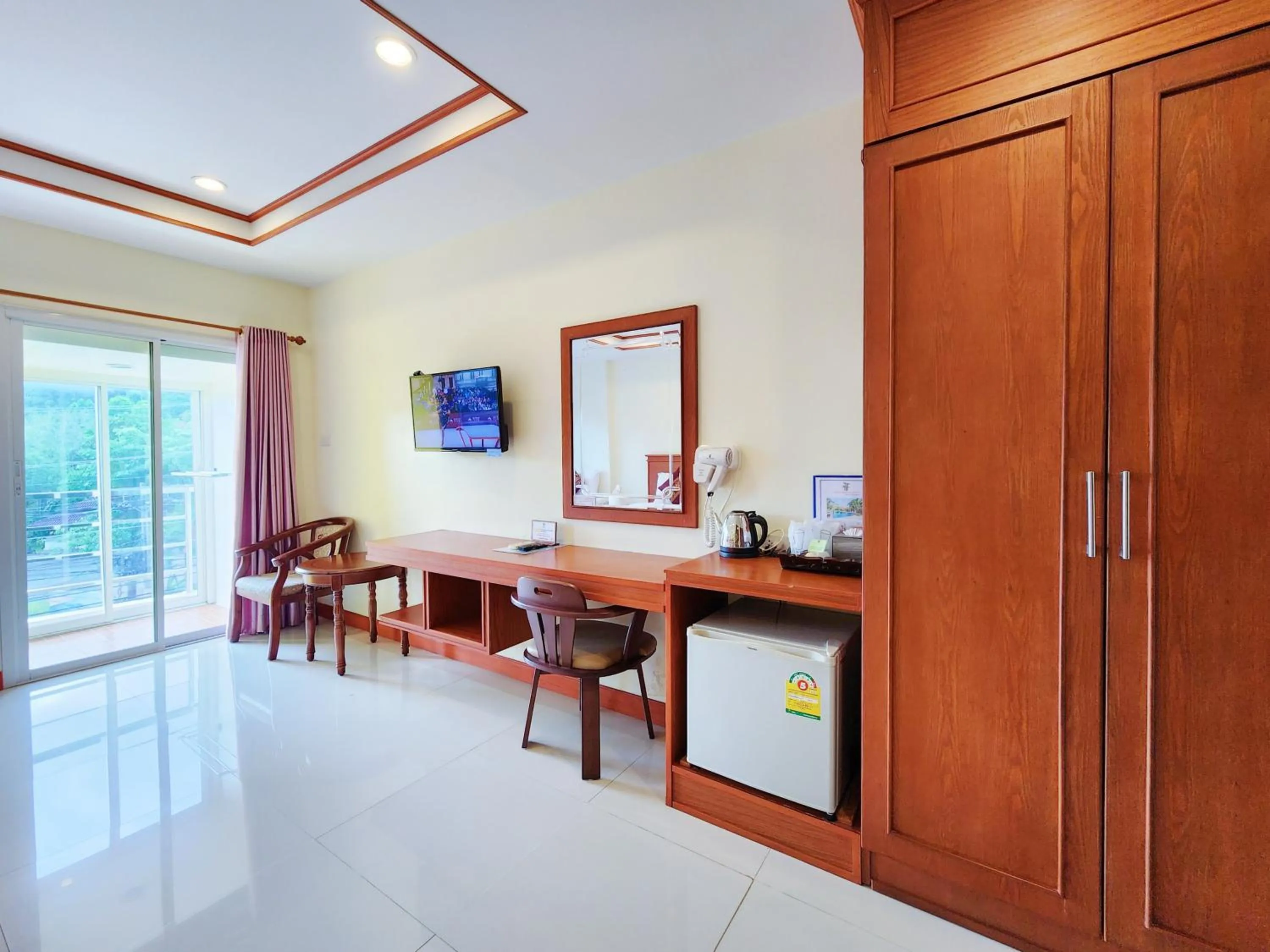 TV and multimedia in Phaithong Sotel Resort