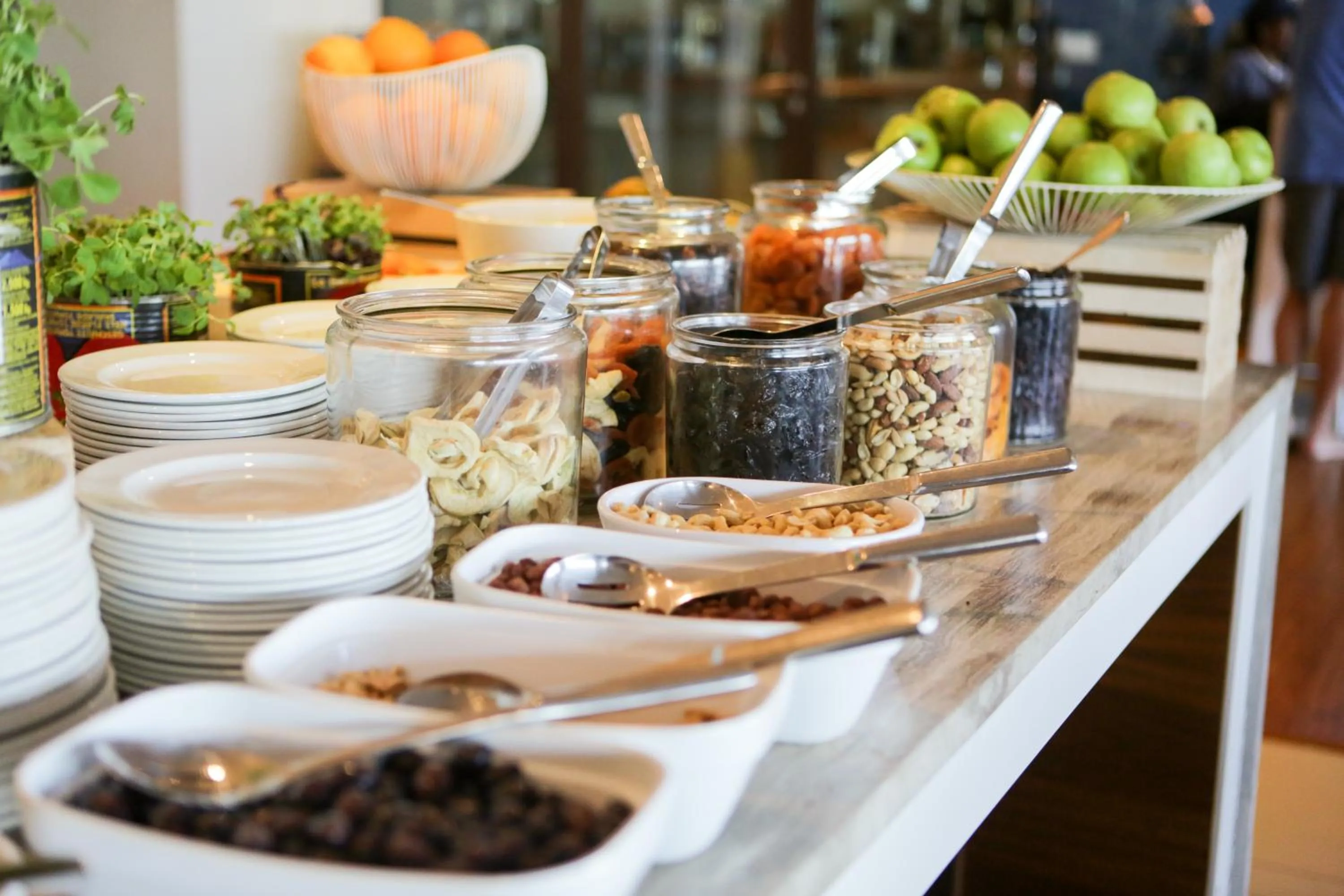 Food and drinks in Blaauwberg Beach Hotel